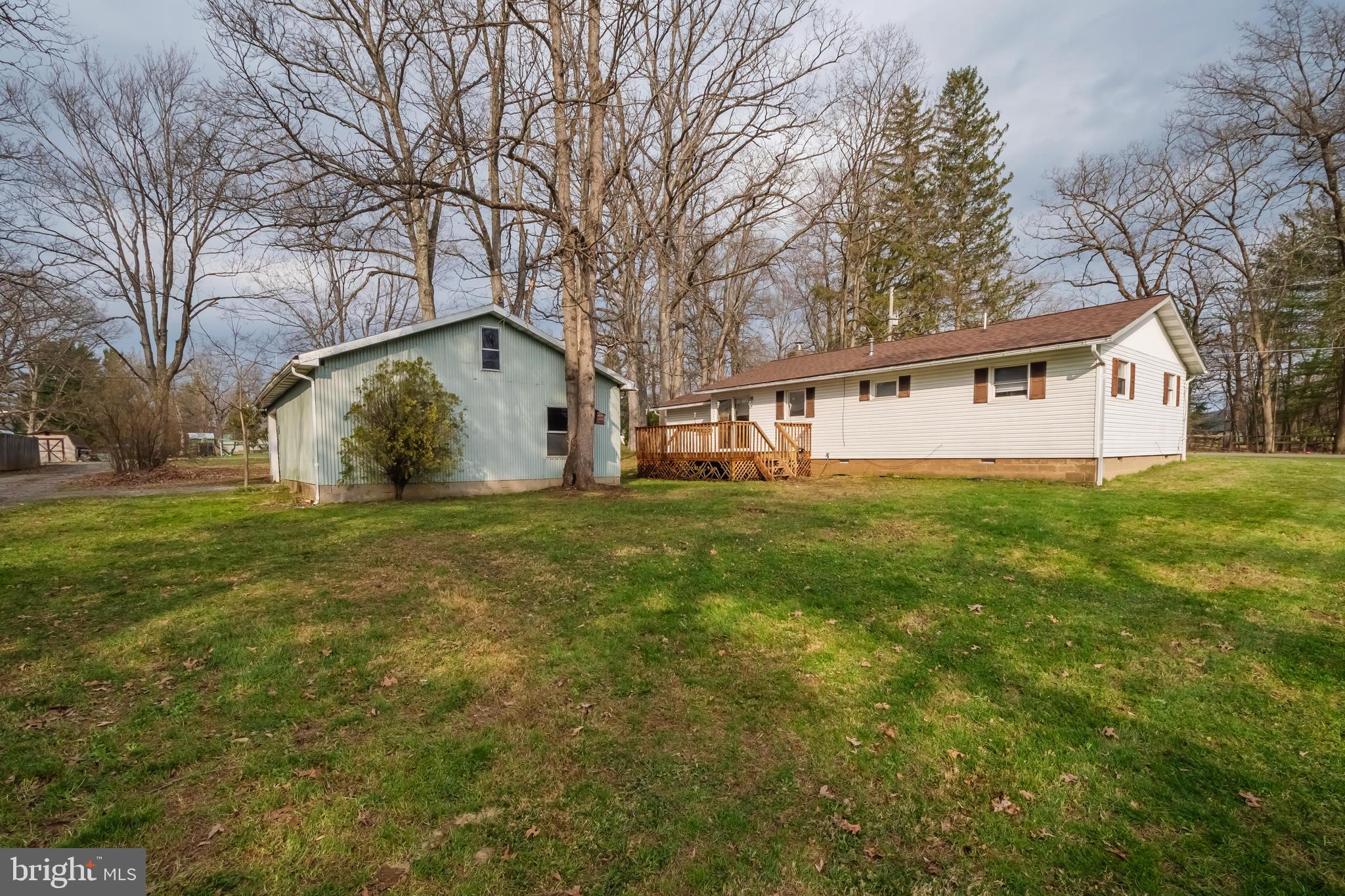 MOUNTAIN LAKE PARK - Residential