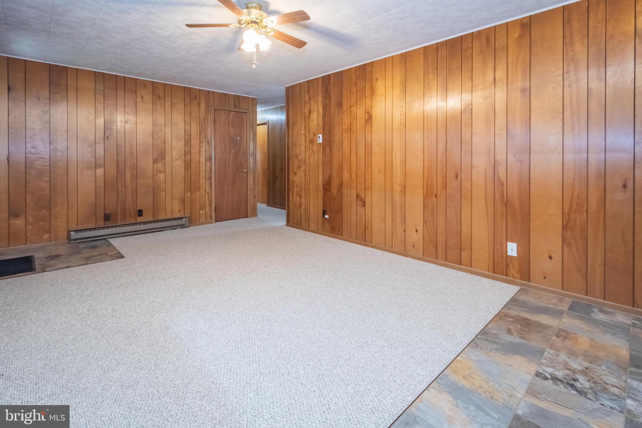 MOUNTAIN LAKE PARK - Residential