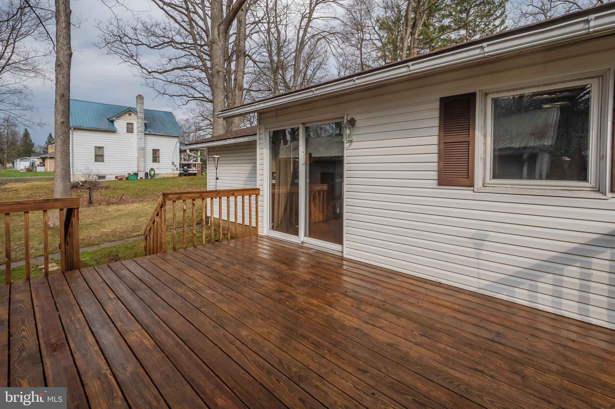 MOUNTAIN LAKE PARK - Residential