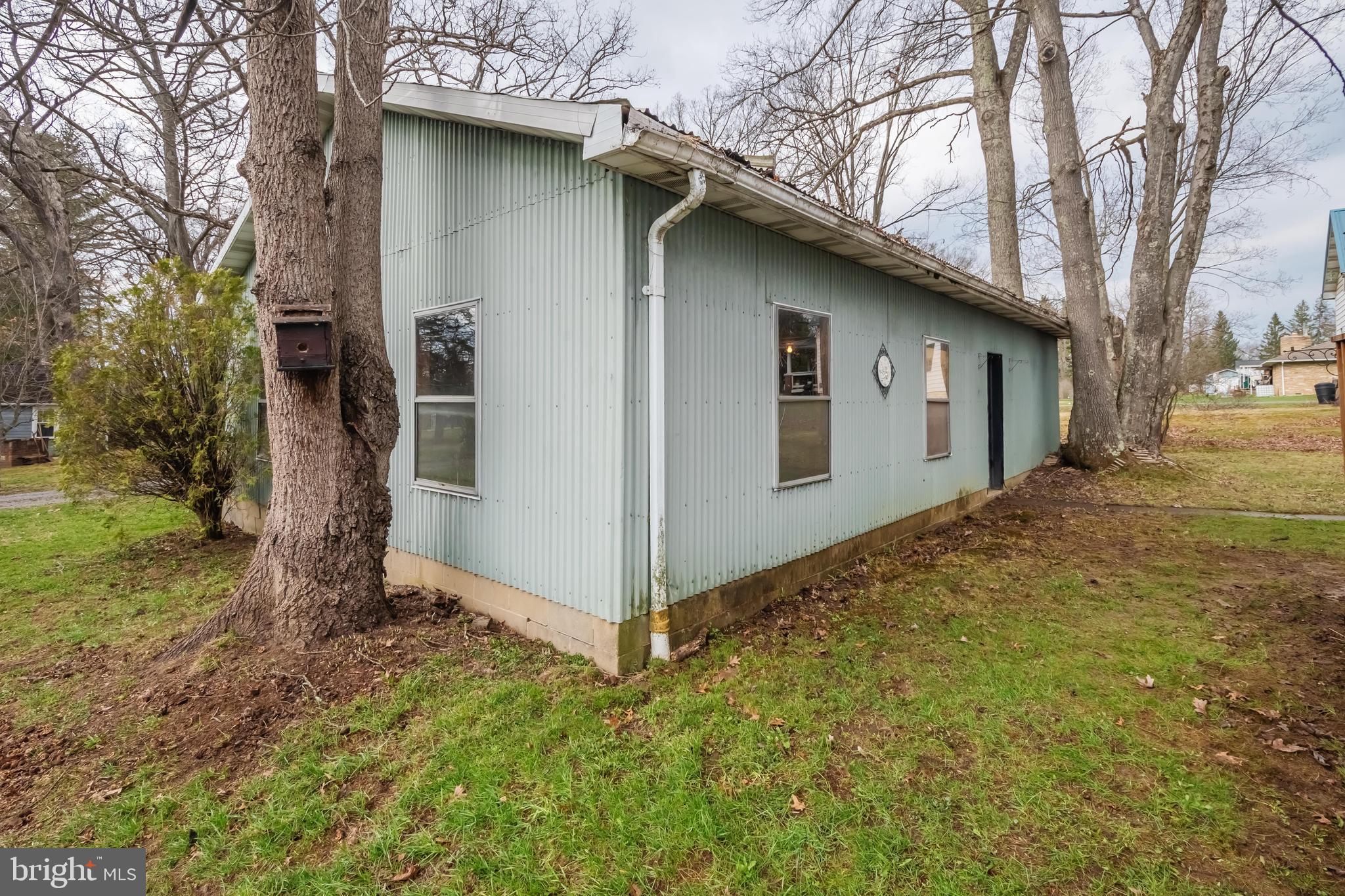 MOUNTAIN LAKE PARK - Residential