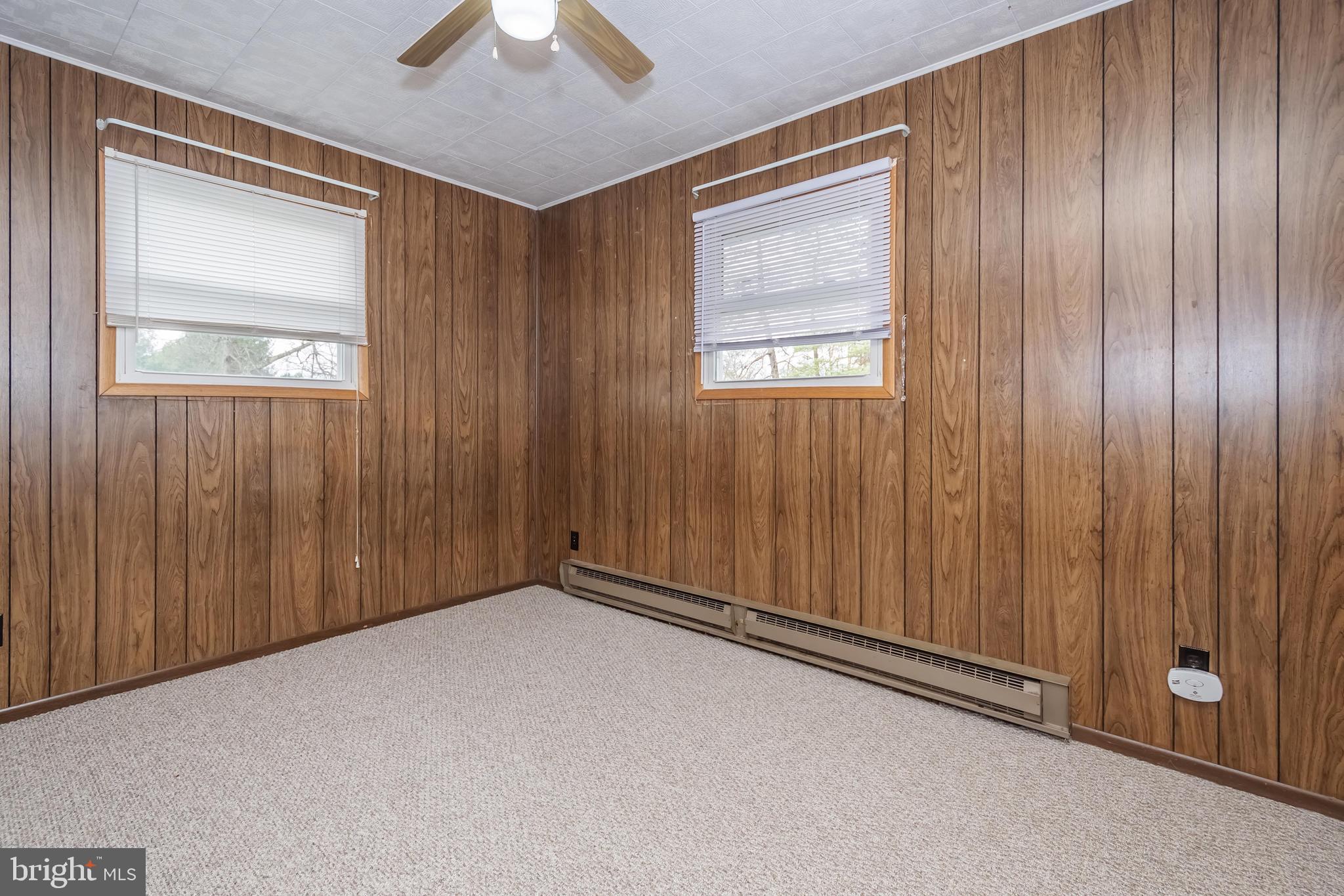 MOUNTAIN LAKE PARK - Residential