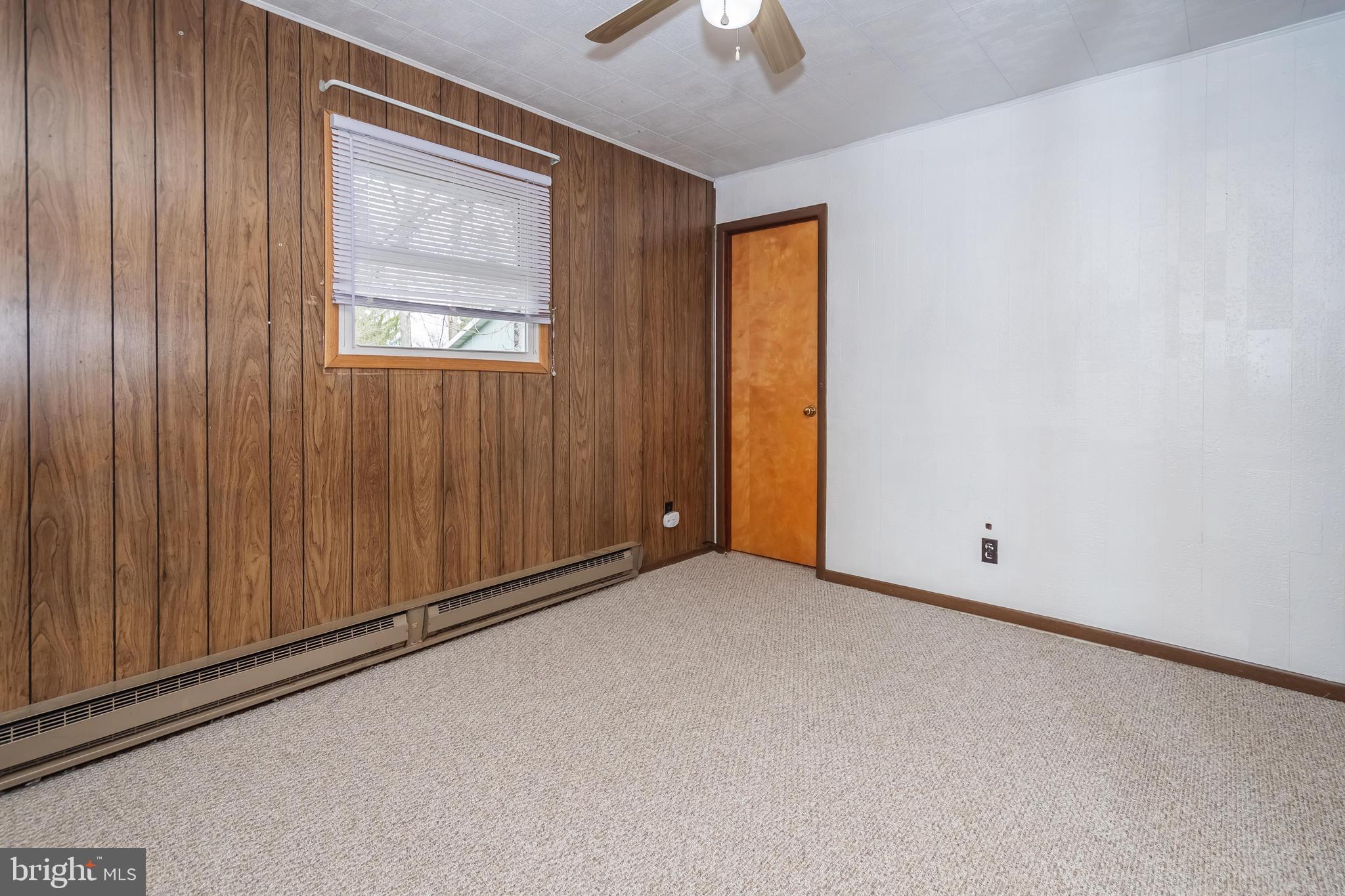 MOUNTAIN LAKE PARK - Residential