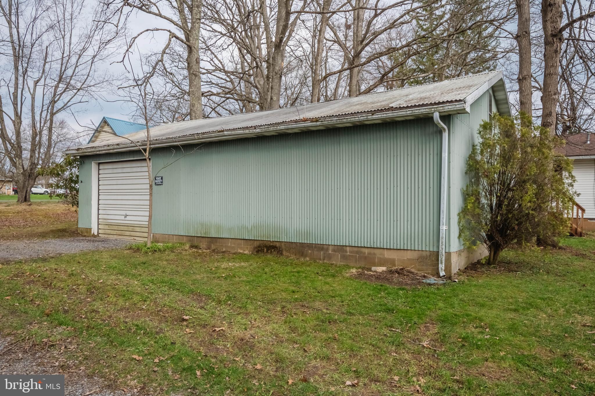 MOUNTAIN LAKE PARK - Residential