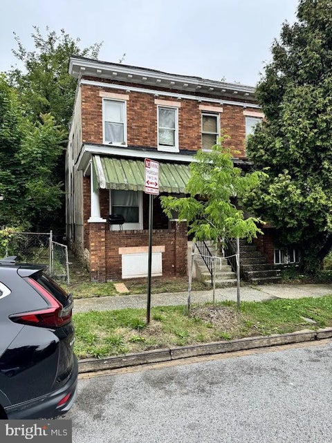 Townhouse For Sale - 1411 N Rosedale Street<br/> Baltimore City County, BALTIMORE, MD 21216