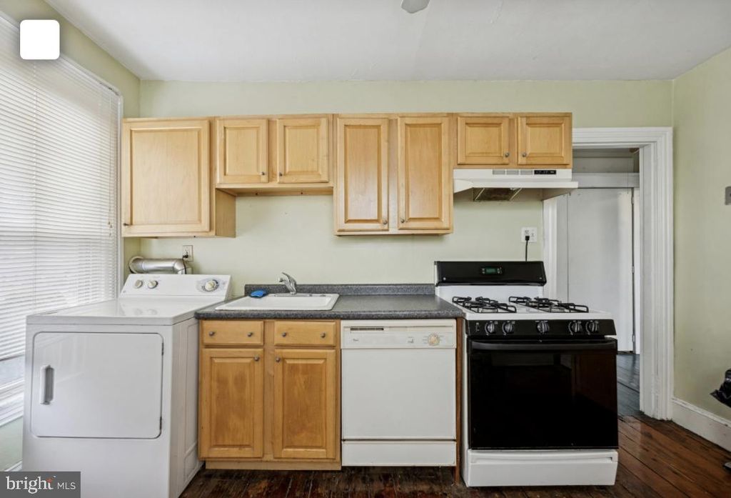 Photo of 30 W Chester Pike, RIDLEY PARK, PA 19078 (MLS # PADE2107632)