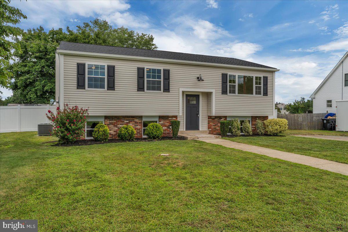 1627 CONDO AVENUE