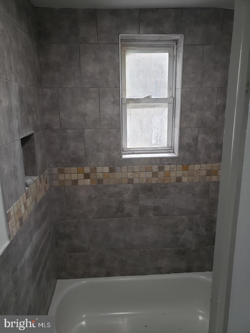 WEST KENSINGTON - Residential