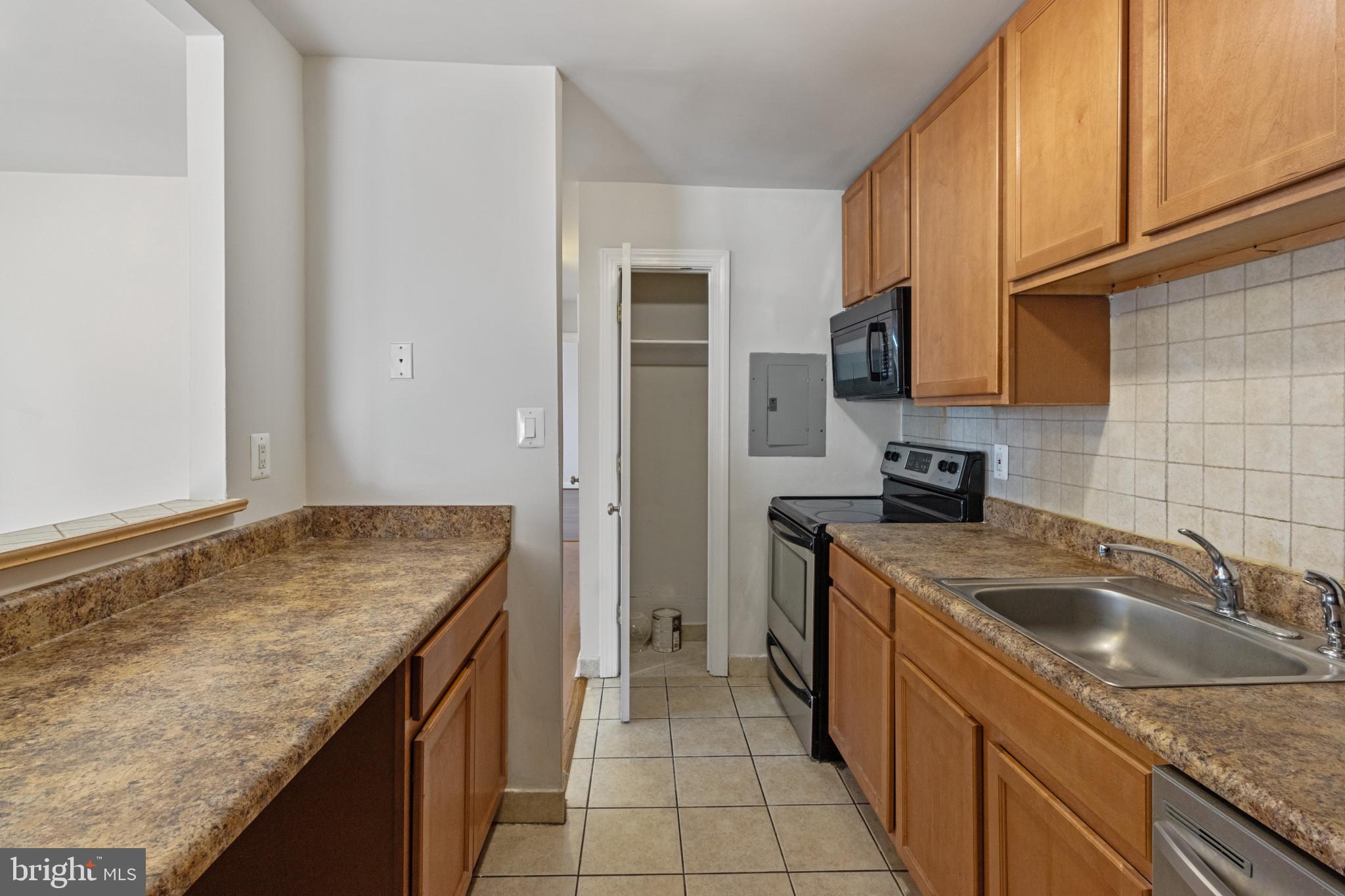 WESTWOOD PARK - Residential