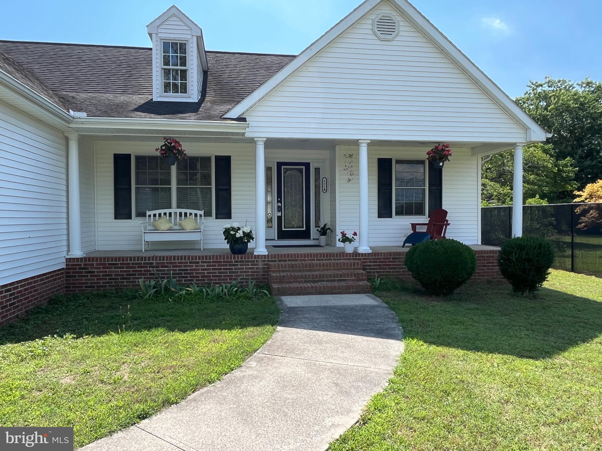 EAST FIELD - Residential