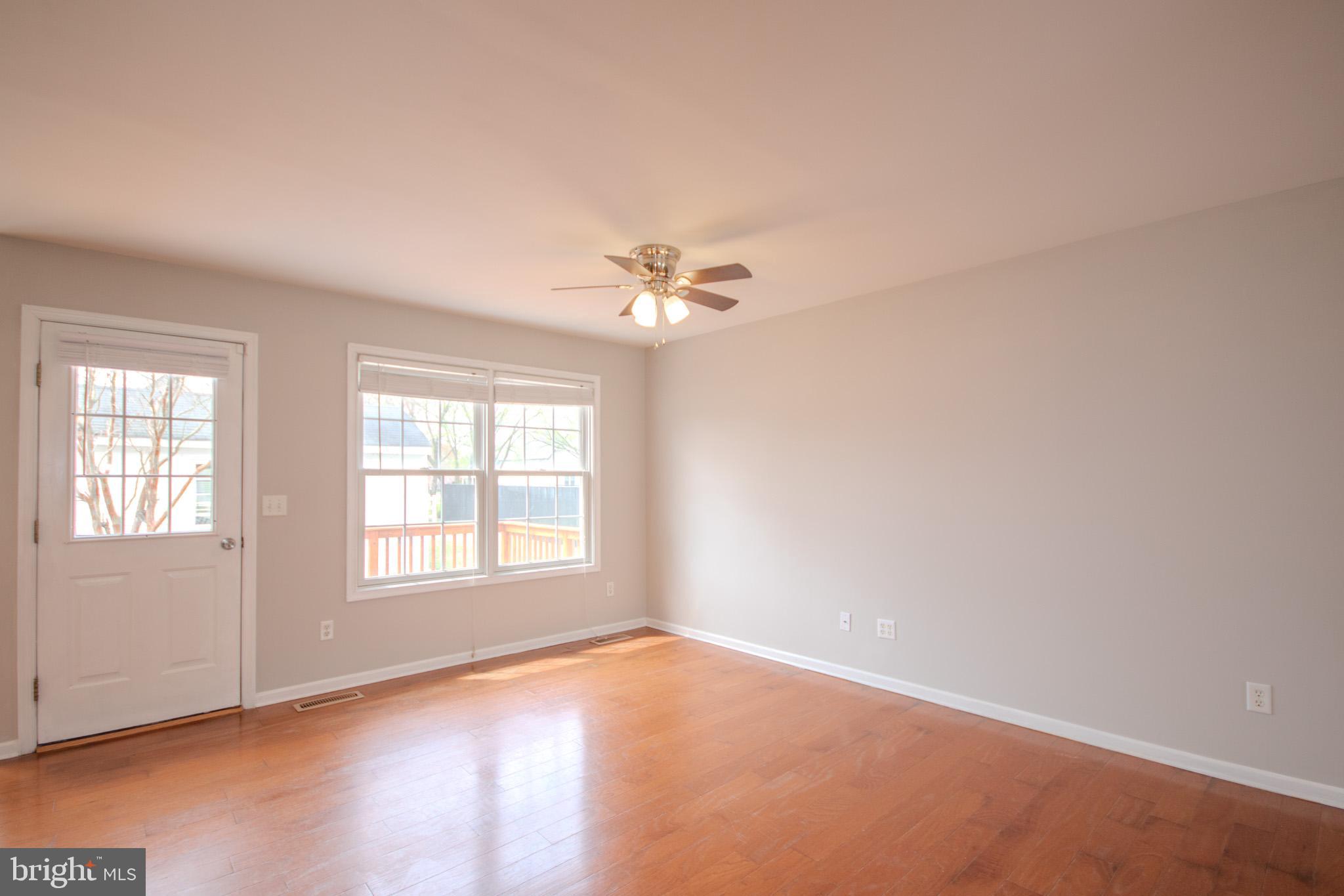 EAST FIELD - Residential