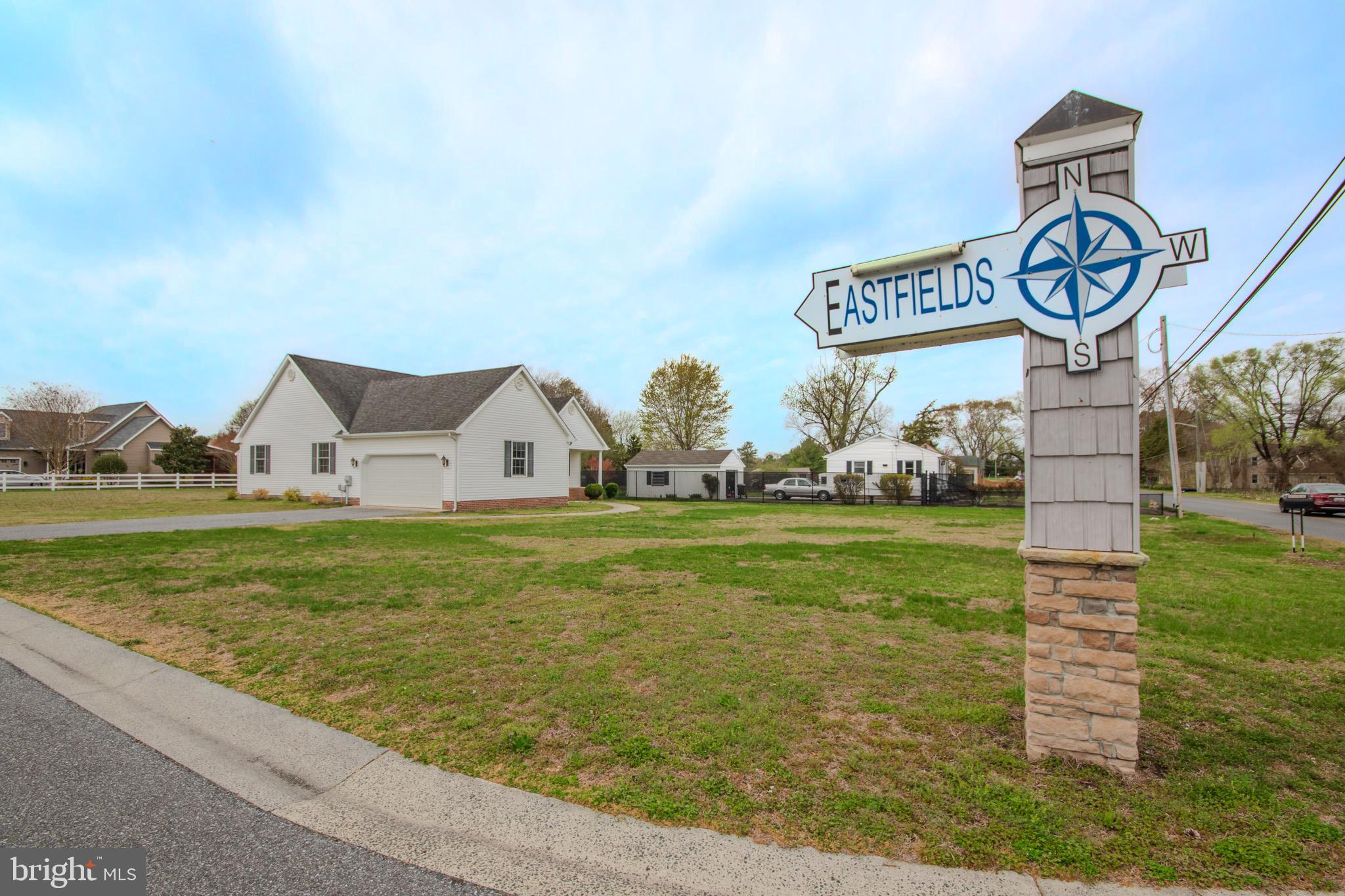 EAST FIELD - Residential