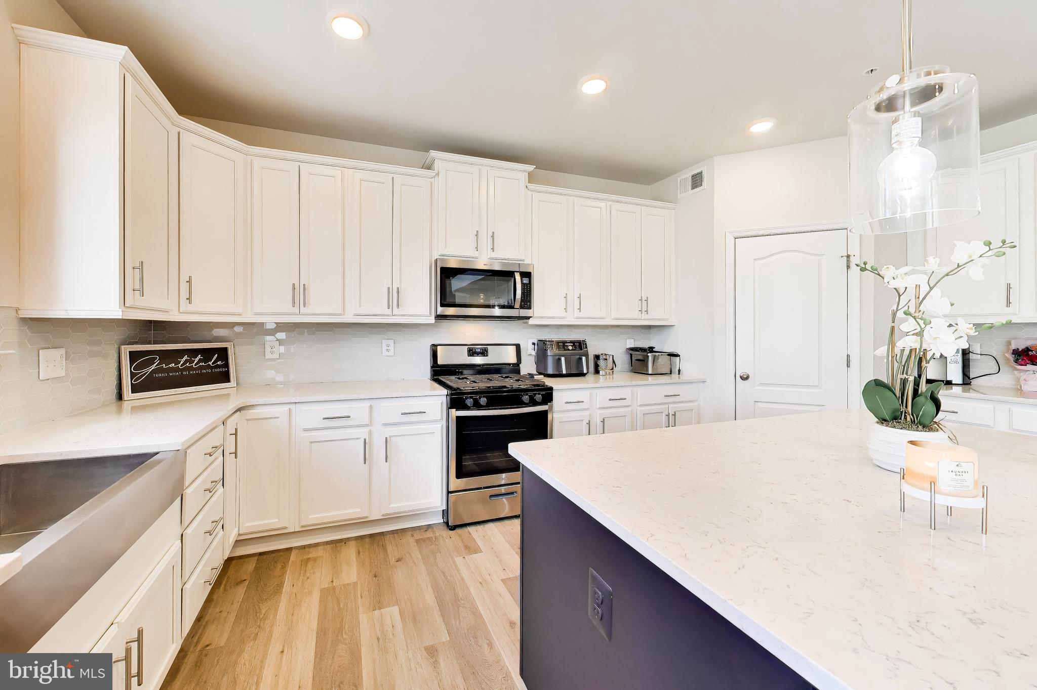 SPRING RIDGE - Residential