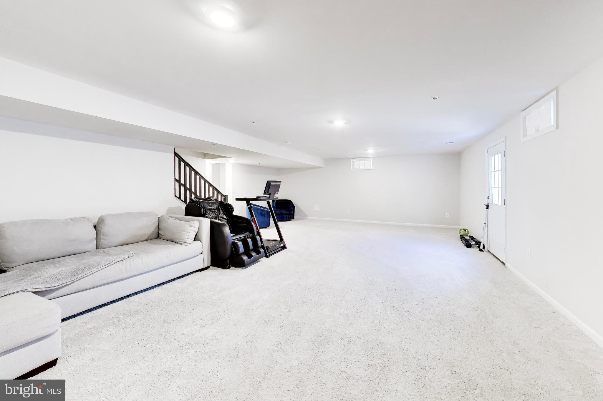 SPRING RIDGE - Residential