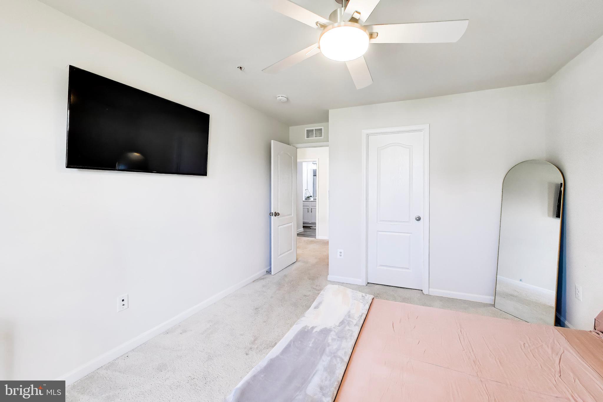 SPRING RIDGE - Residential