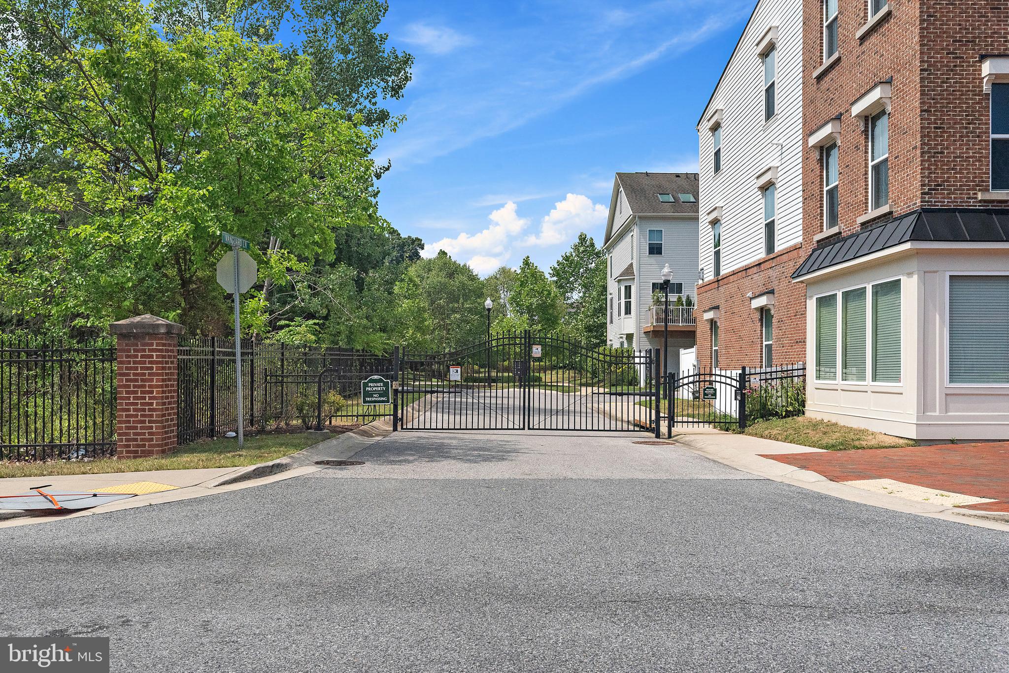 VILLAGE GREENS - Residential