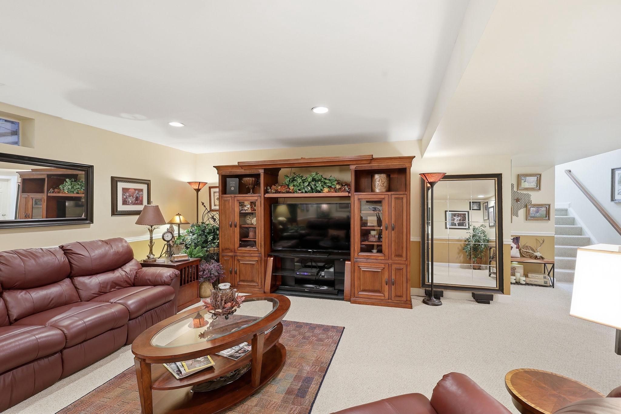 BROOKSIDE - Residential