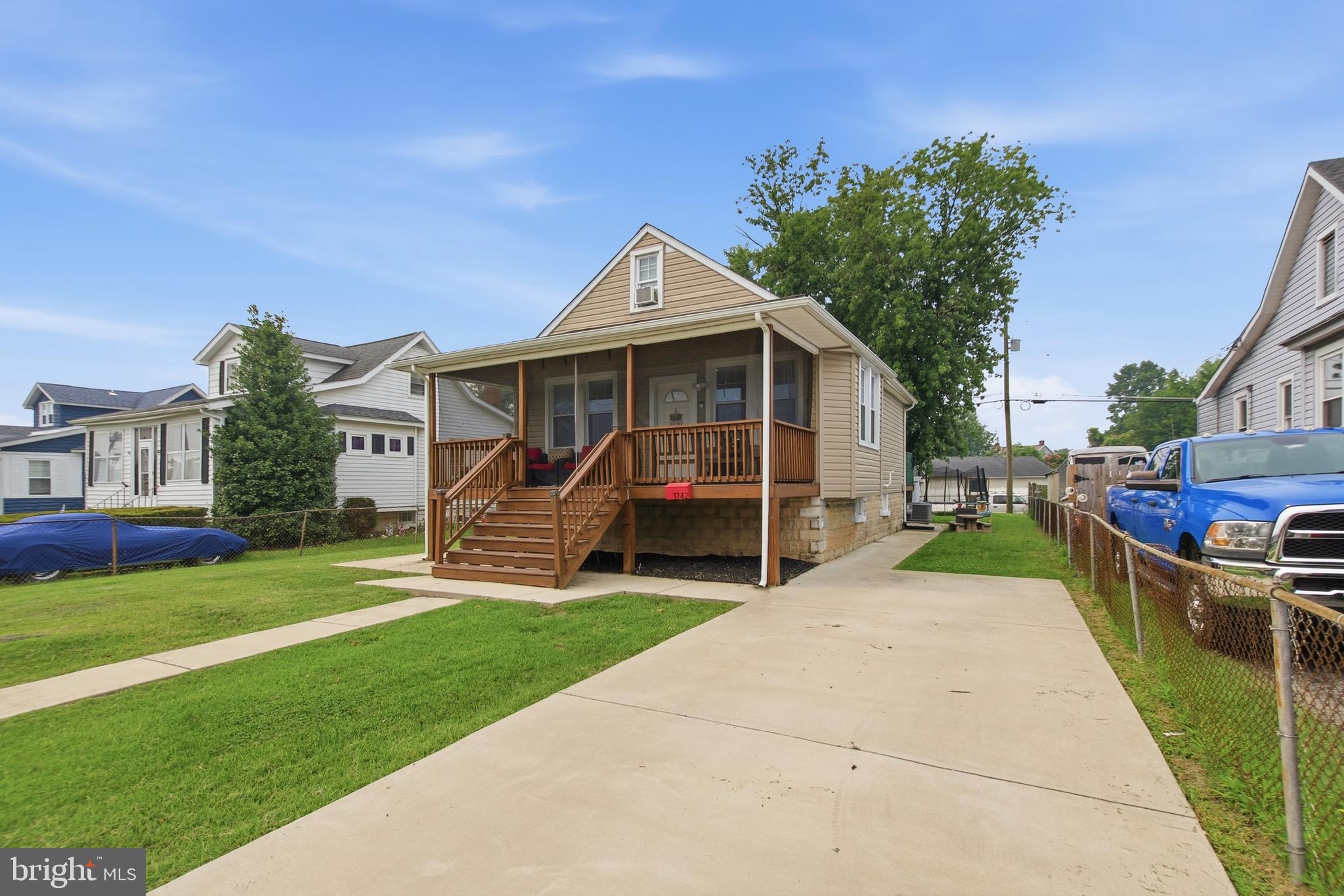 1742 LESLIE ROAD