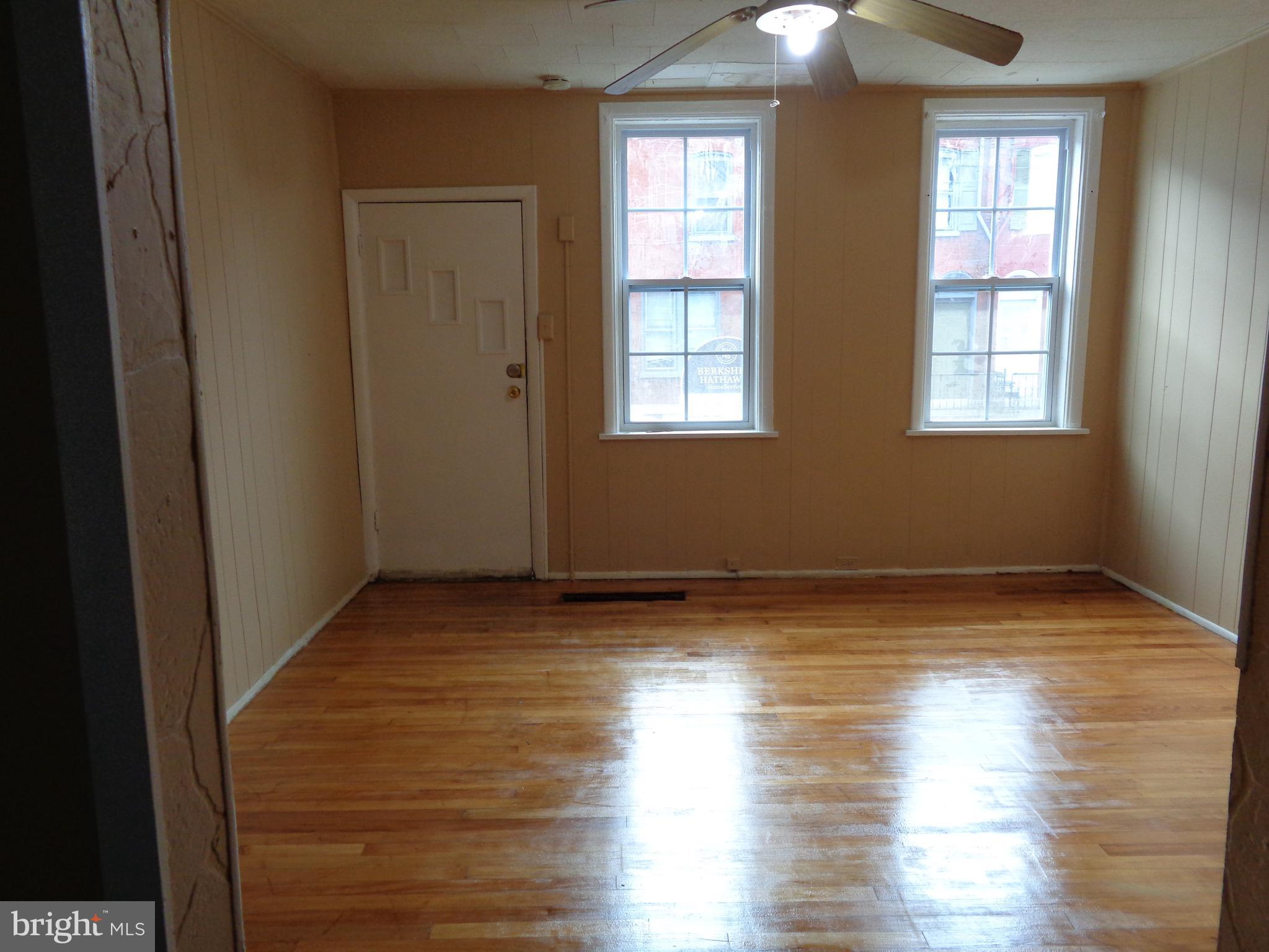 LANCASTER - Residential