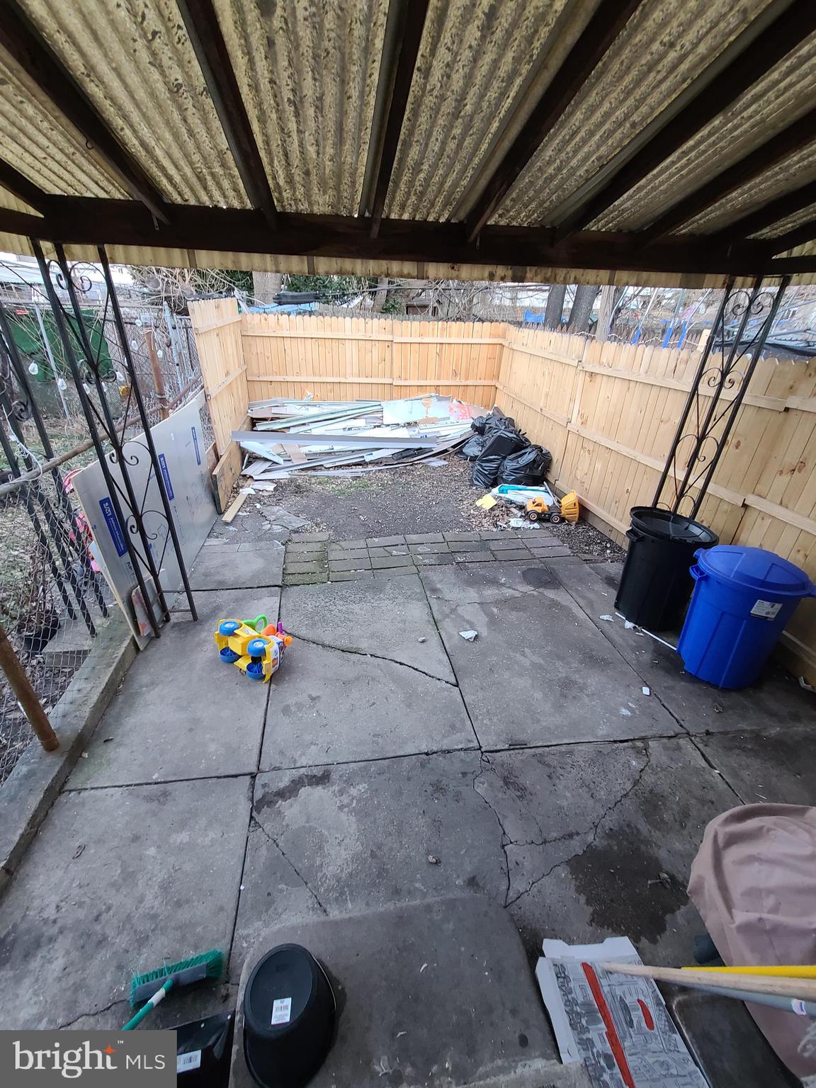 KENSINGTON - Residential