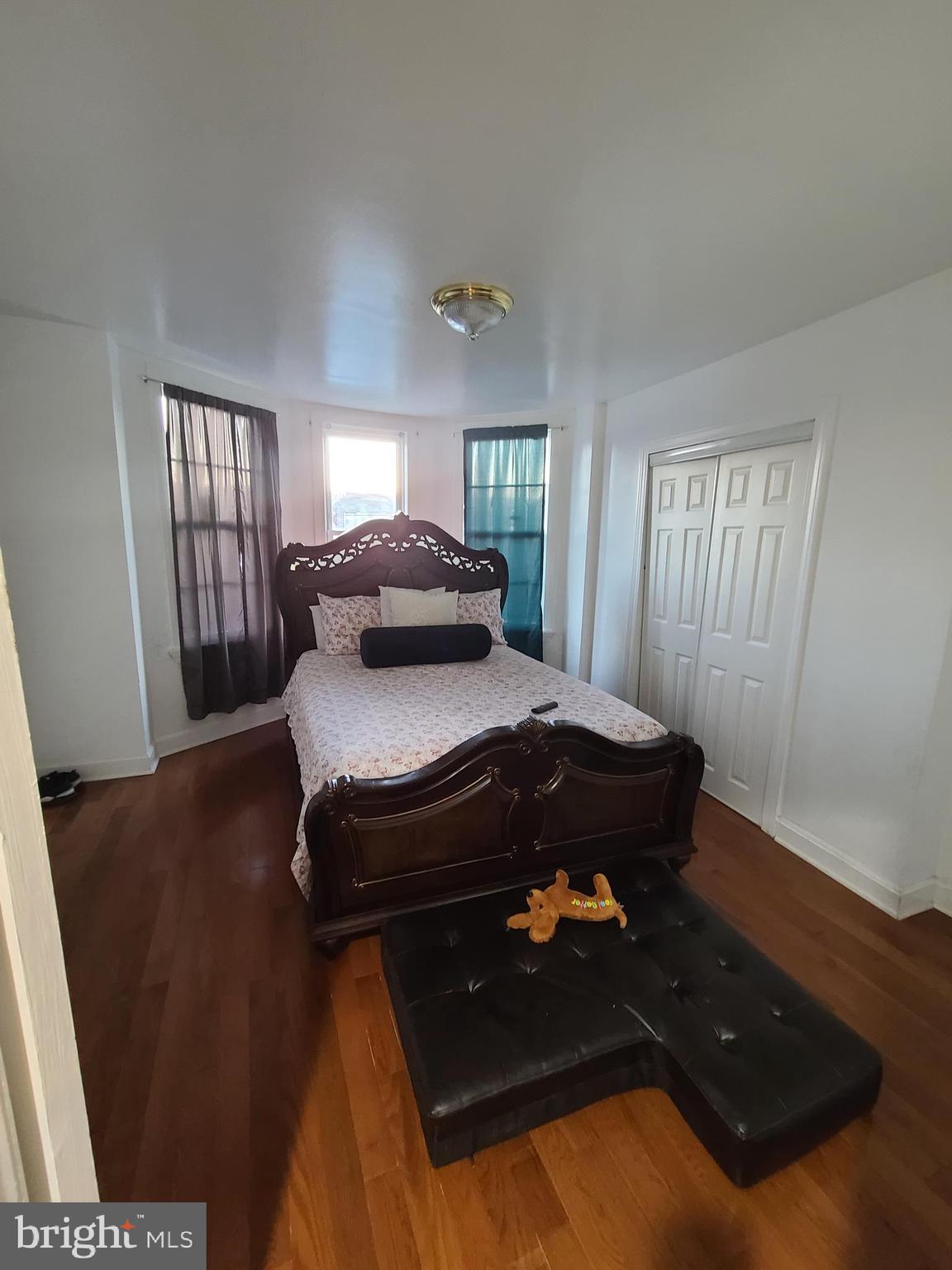 KENSINGTON - Residential