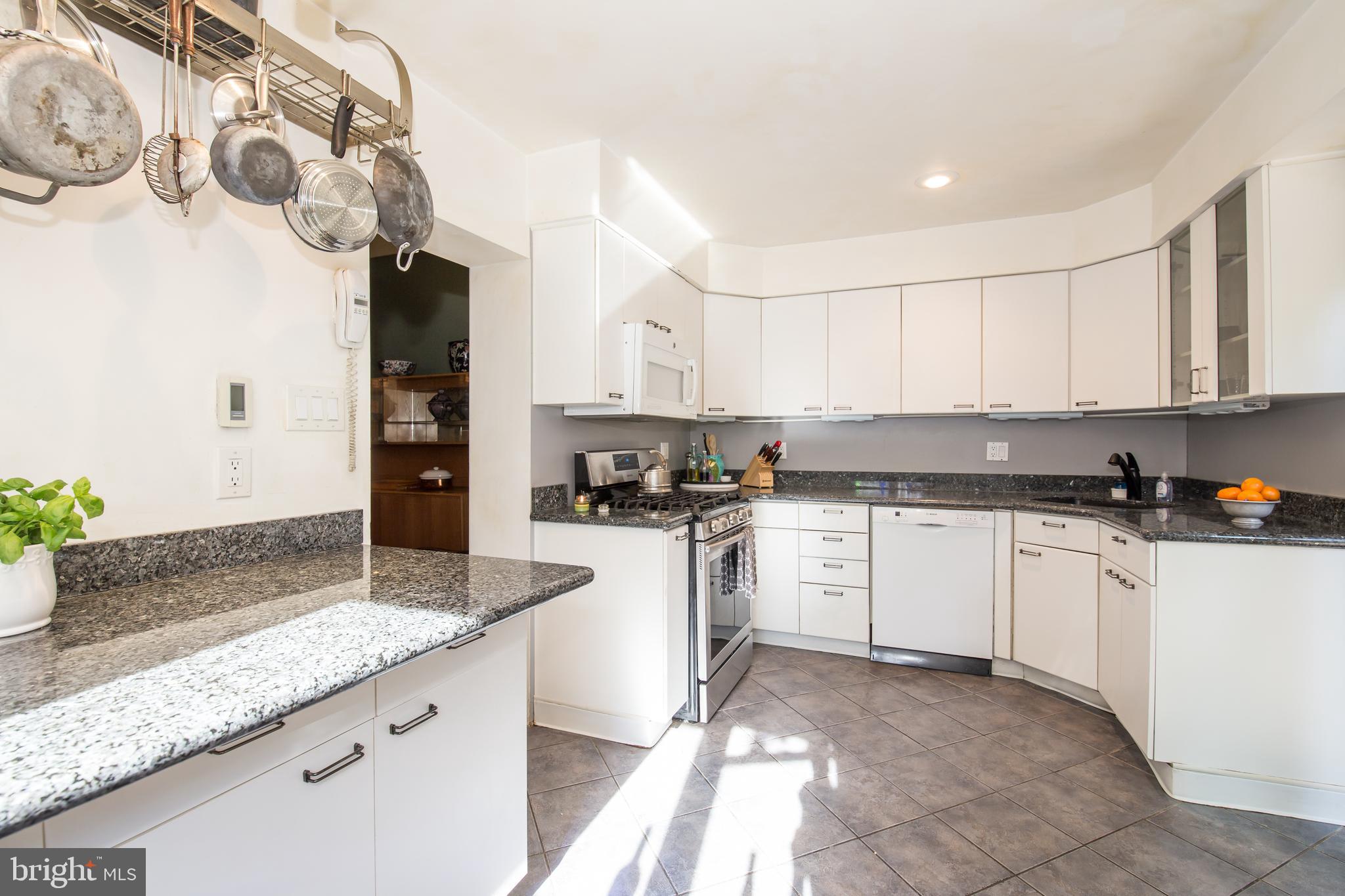 PASSYUNK SQUARE - Residential