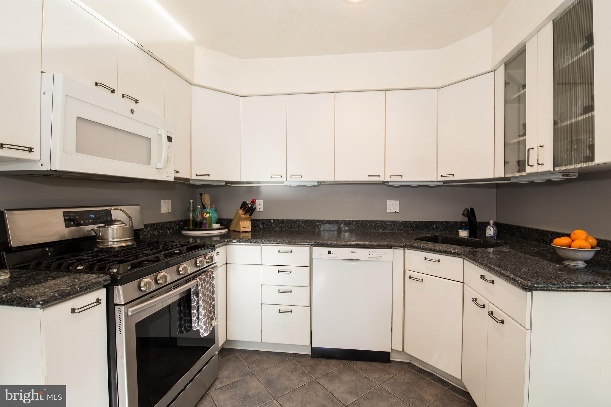 PASSYUNK SQUARE - Residential