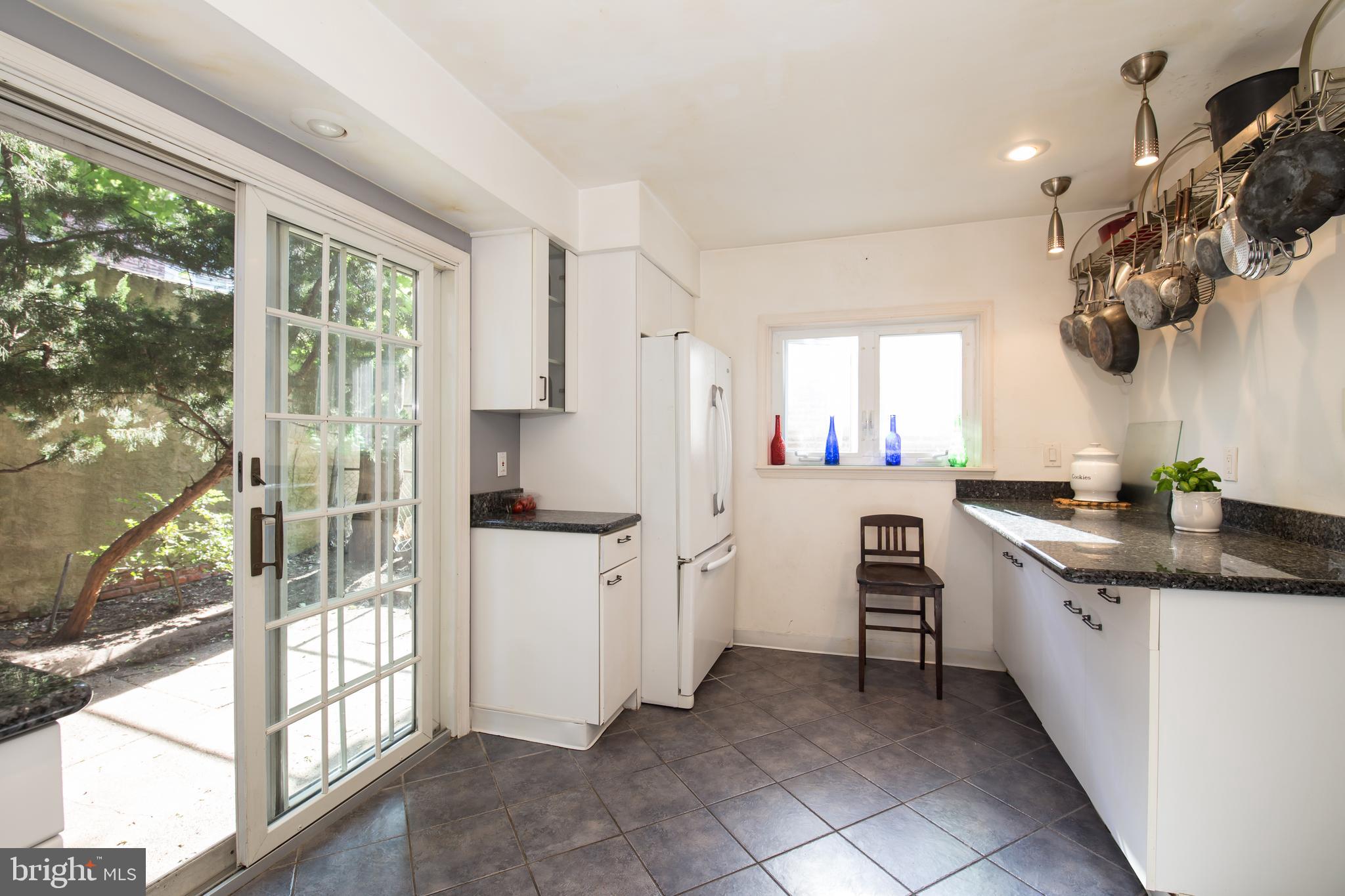 PASSYUNK SQUARE - Residential