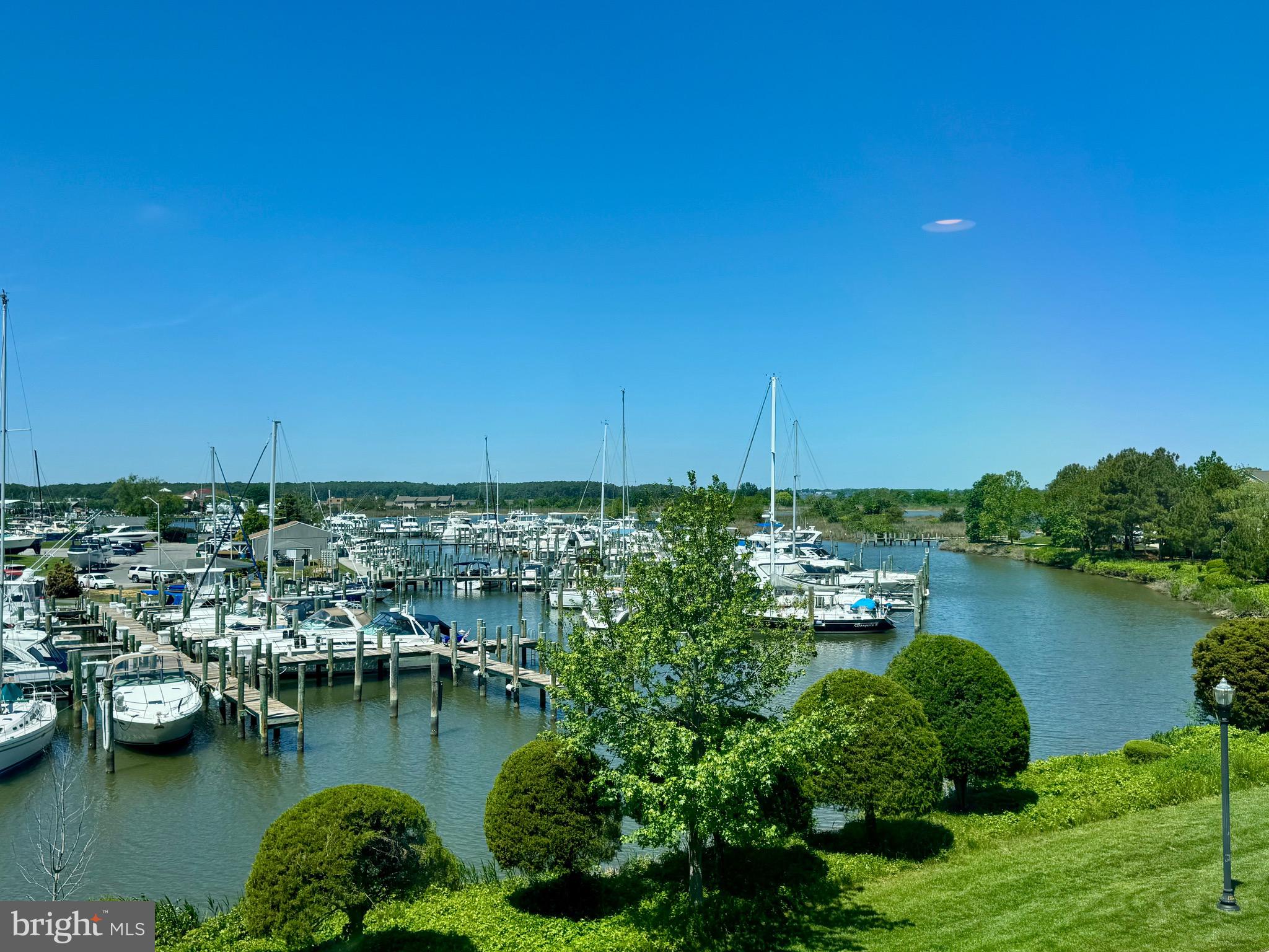 NARROWS POINTE - Residential