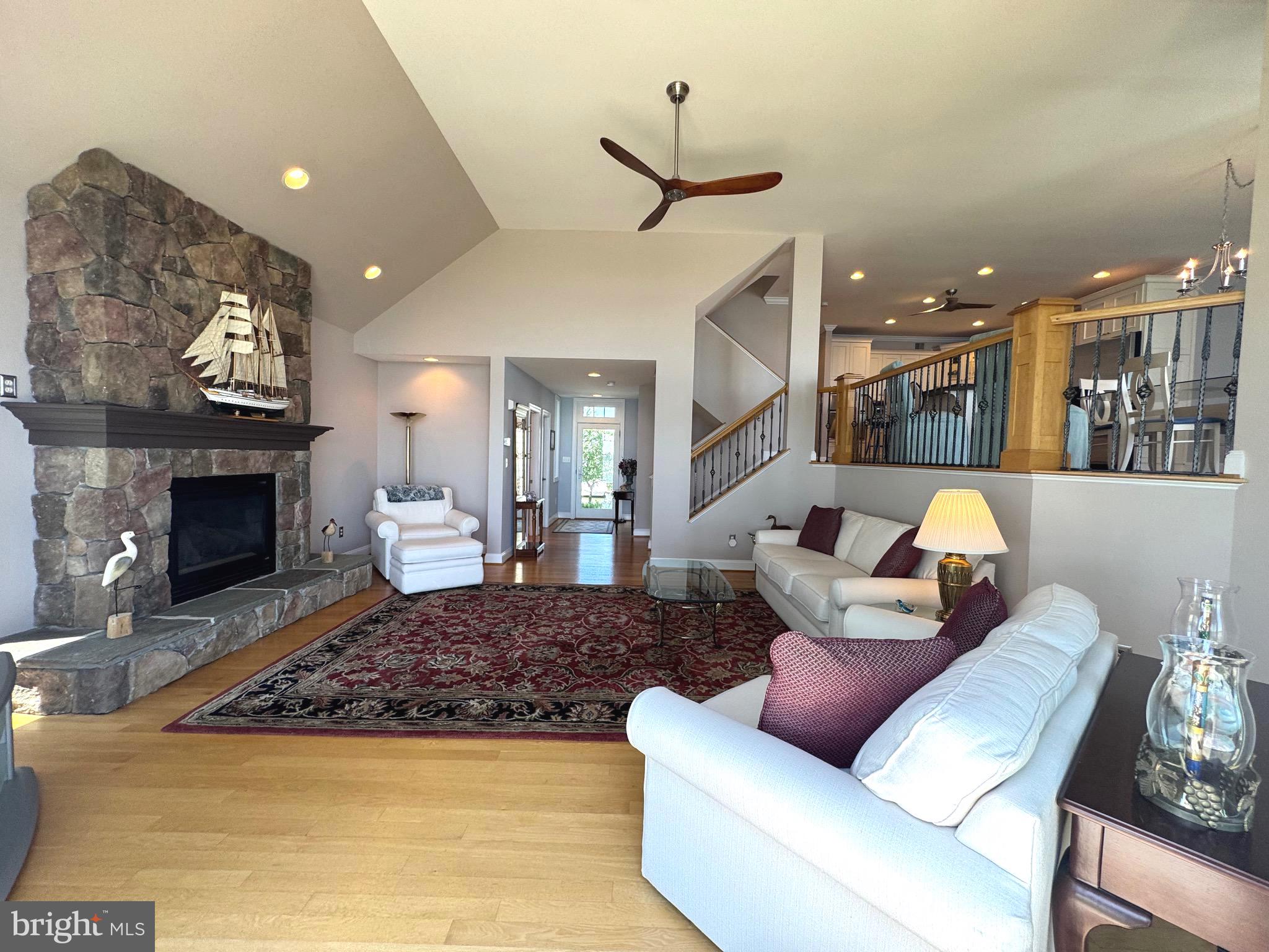 408 NARROWS POINTE DRIVE