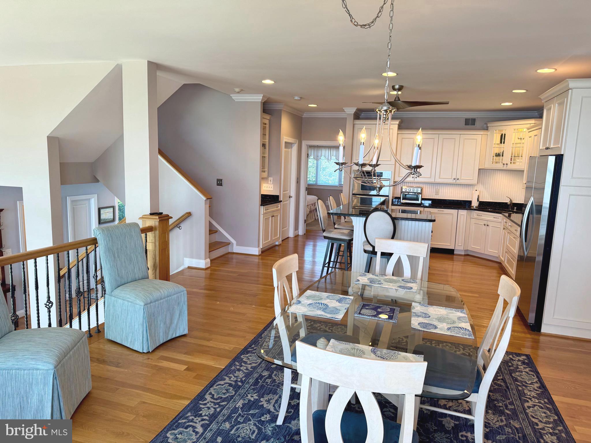 NARROWS POINTE - Residential