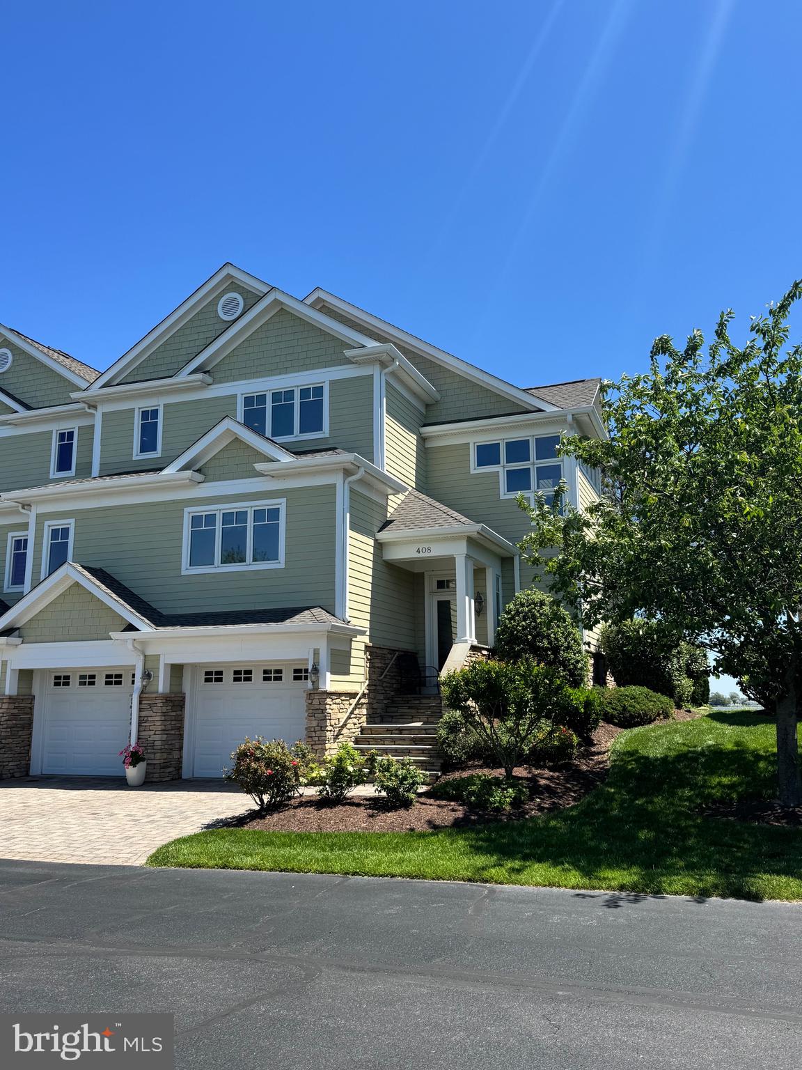 NARROWS POINTE - Residential