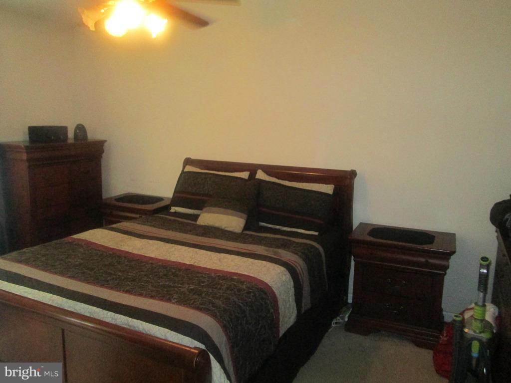 LAKECREST - Residential