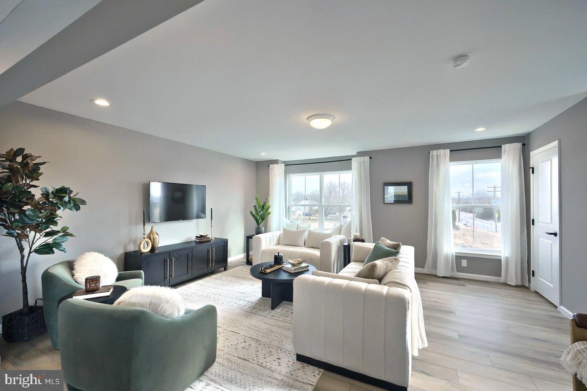 DEERFIELD ESTATES - Residential