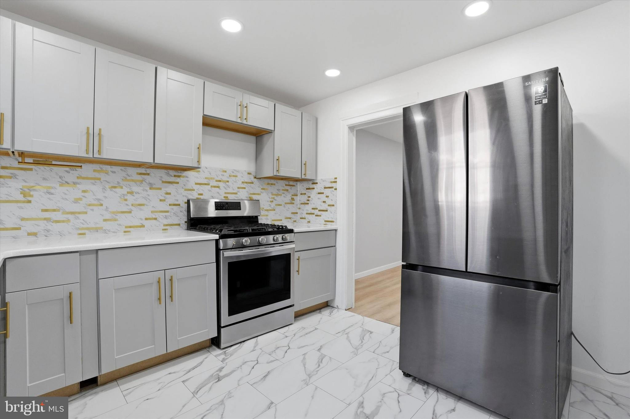 WEST OAK LANE - Residential