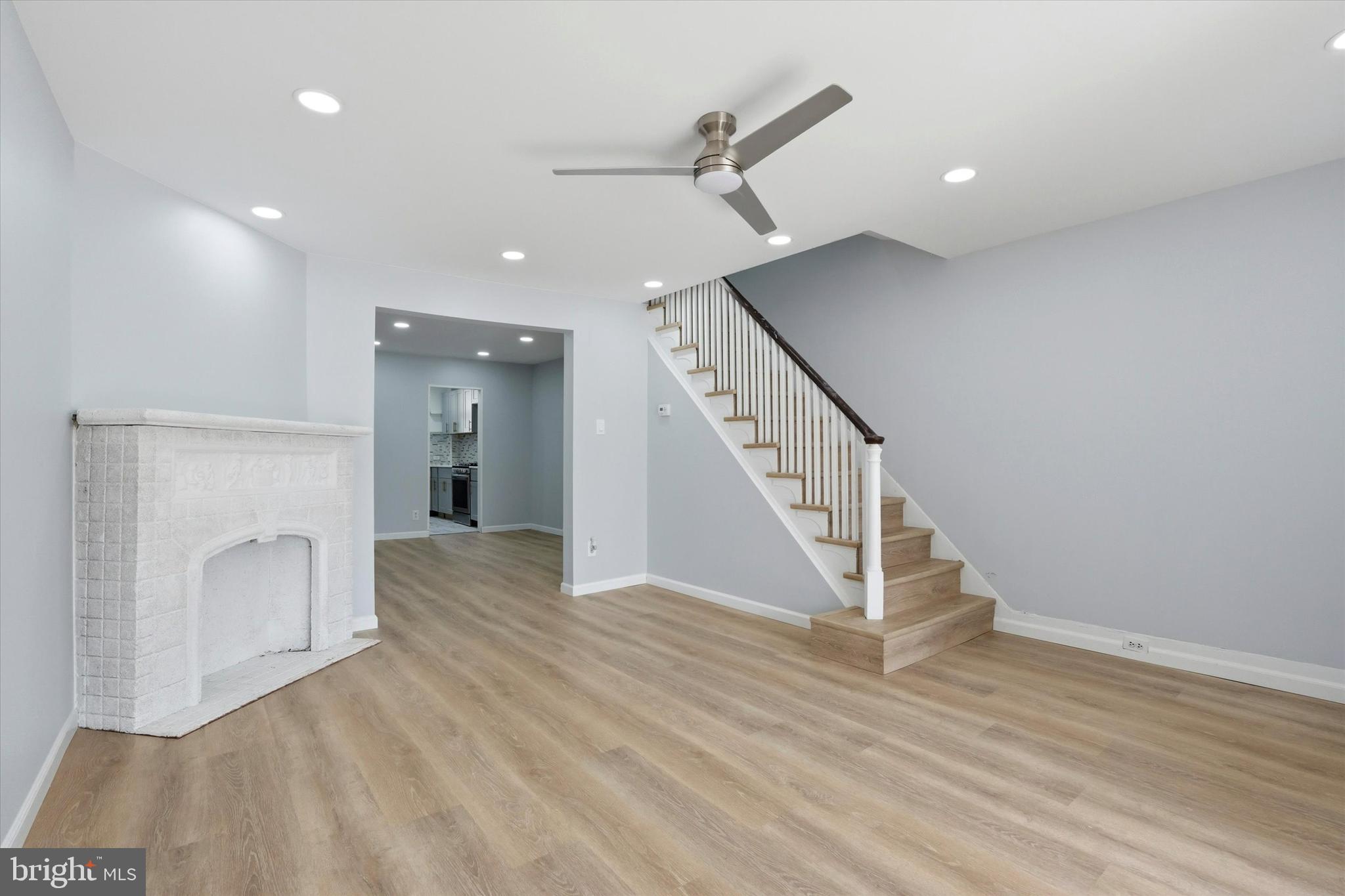 WEST OAK LANE - Residential