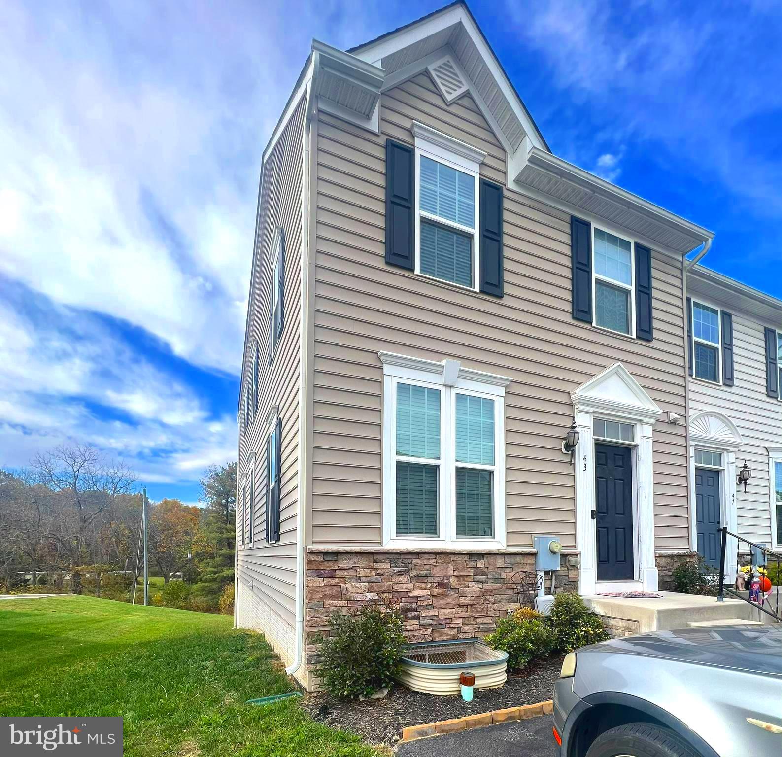 POTOMAC STATION - Residential