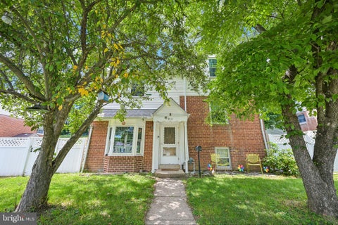 Homes For Sale - 913 Lomond Lane<br/> Philadelphia County, PHILADELPHIA, PA 19128