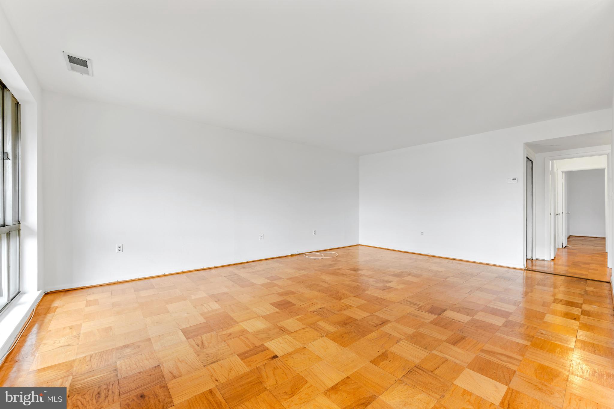 CROSS KEYS - Residential Lease