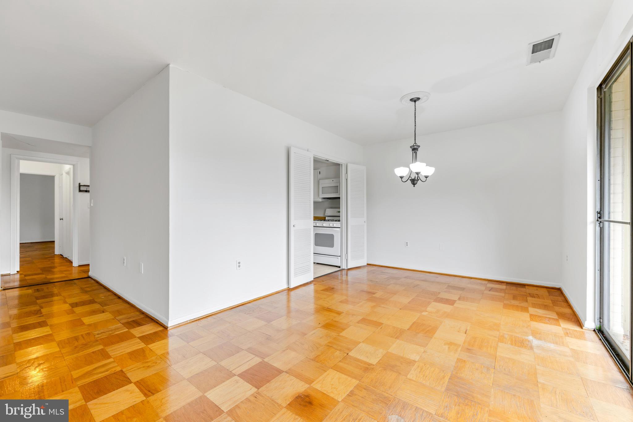 CROSS KEYS - Residential Lease