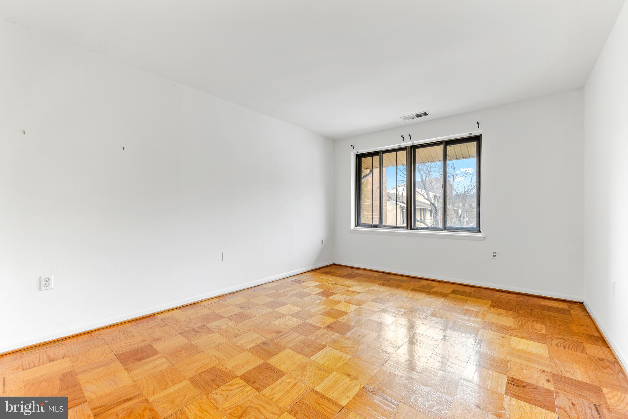 CROSS KEYS - Residential Lease