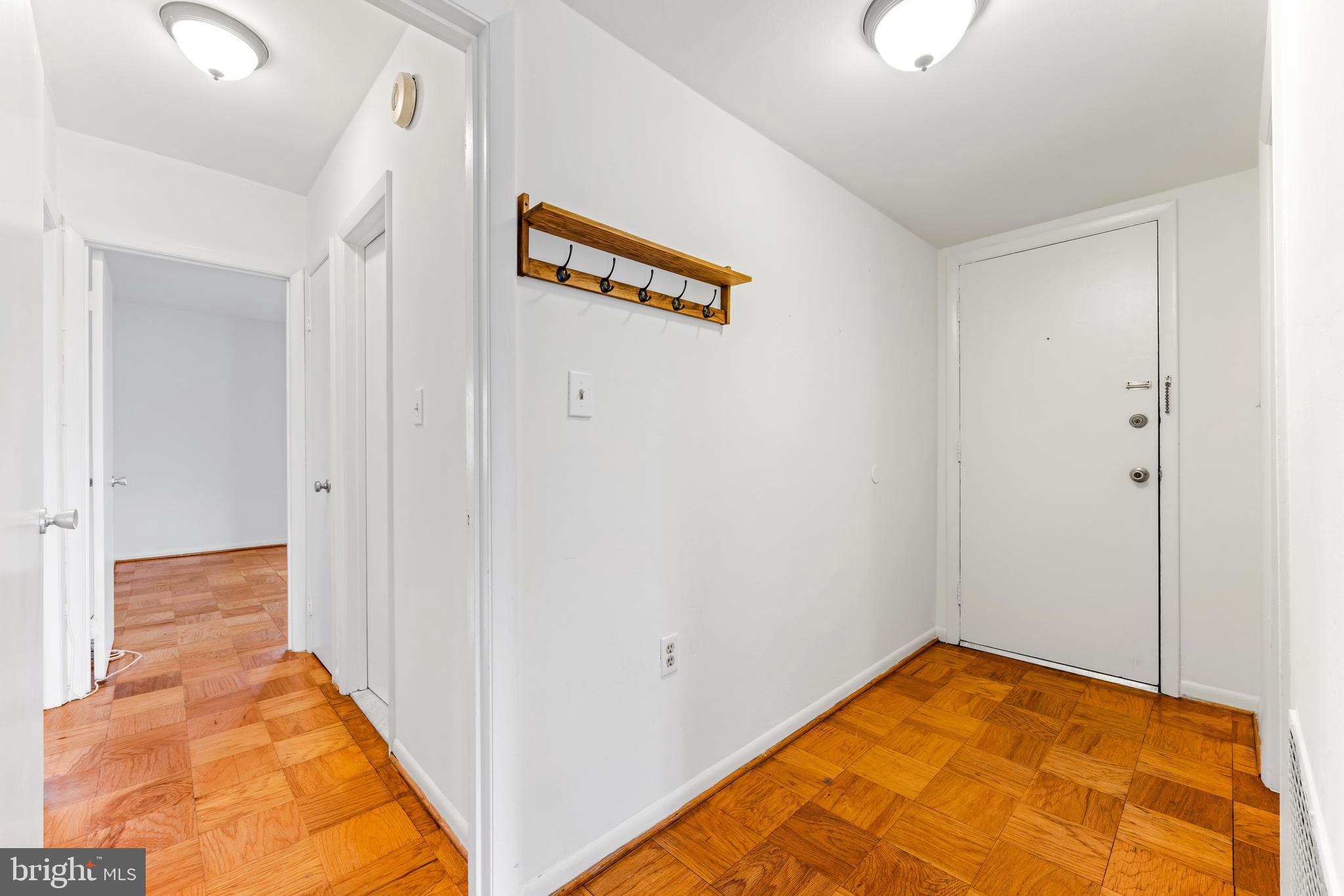 CROSS KEYS - Residential Lease