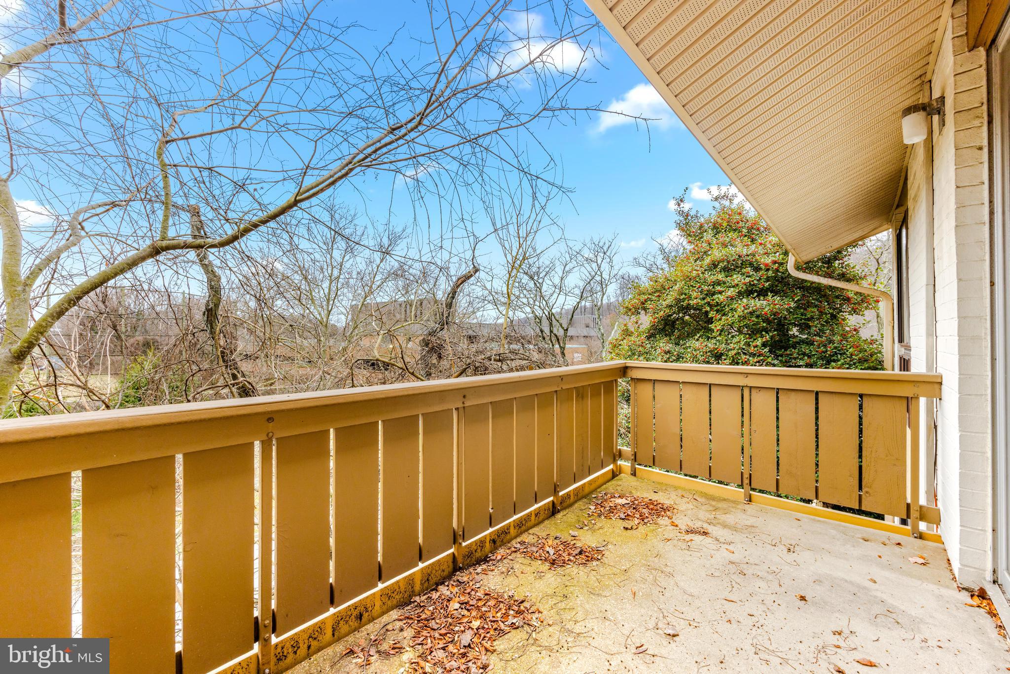 CROSS KEYS - Residential Lease