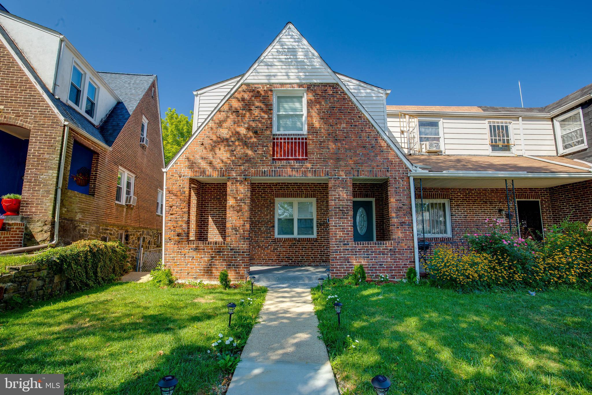 Beautiful high-end renovation. This is not your average flip! Granite countertops, with a large island. much counter space with a pantry/ butlers pantry/laundry room off the kitchen with outdoor access, that can be used as a mudroom. New windows, roof, HVAC central heating and cooling, and water heater. Large master with large windows and balcony facing the privet yard. good size rooms with a large bathtub on the upper level, and a full bathroom in the basement. Basement fully finished with carpet. The floors are new hardwood beautiful and high end. This home has it all. Schedule your showing today. On a combo.