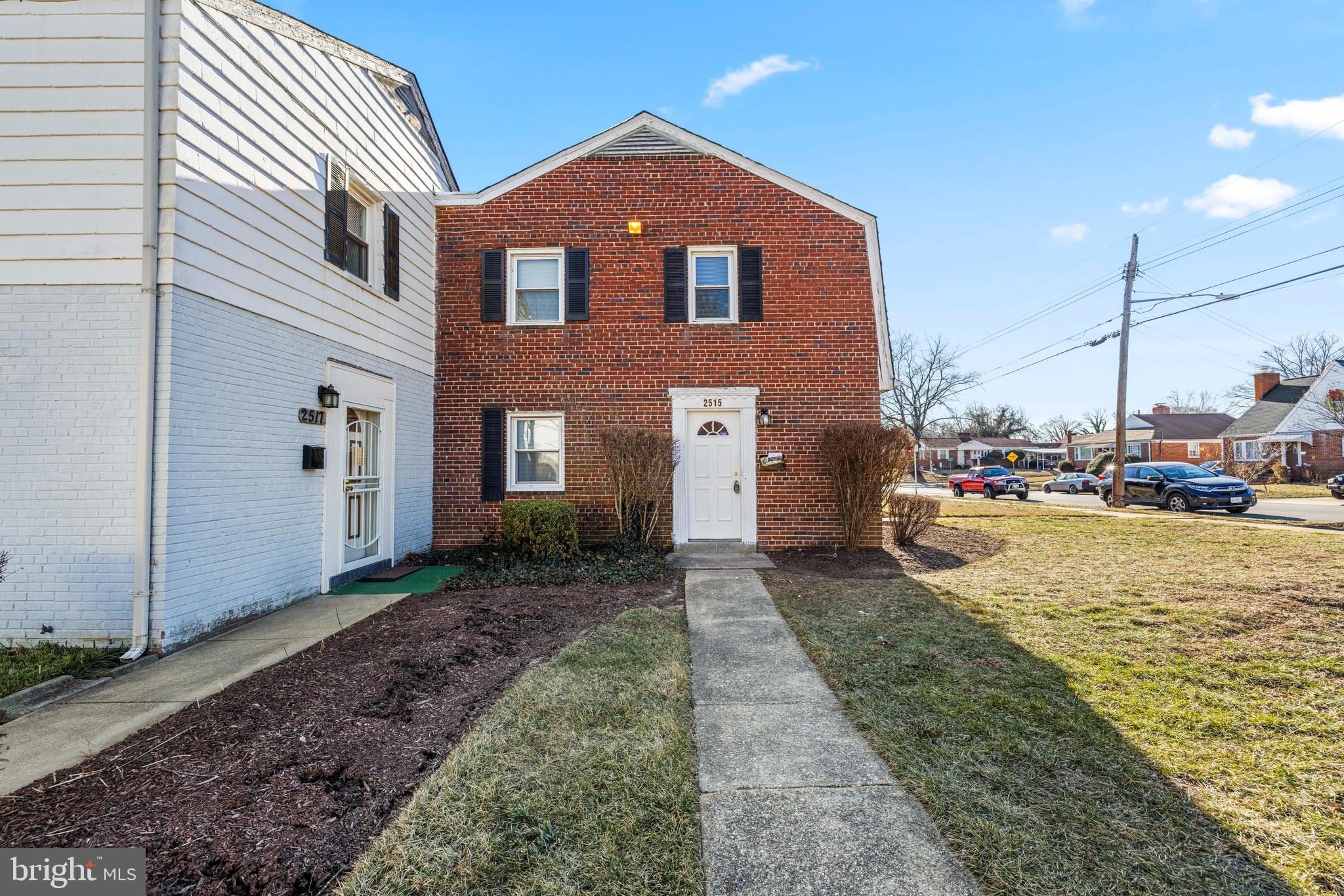 IVERSON VILLAGE CONDO - Residential Lease