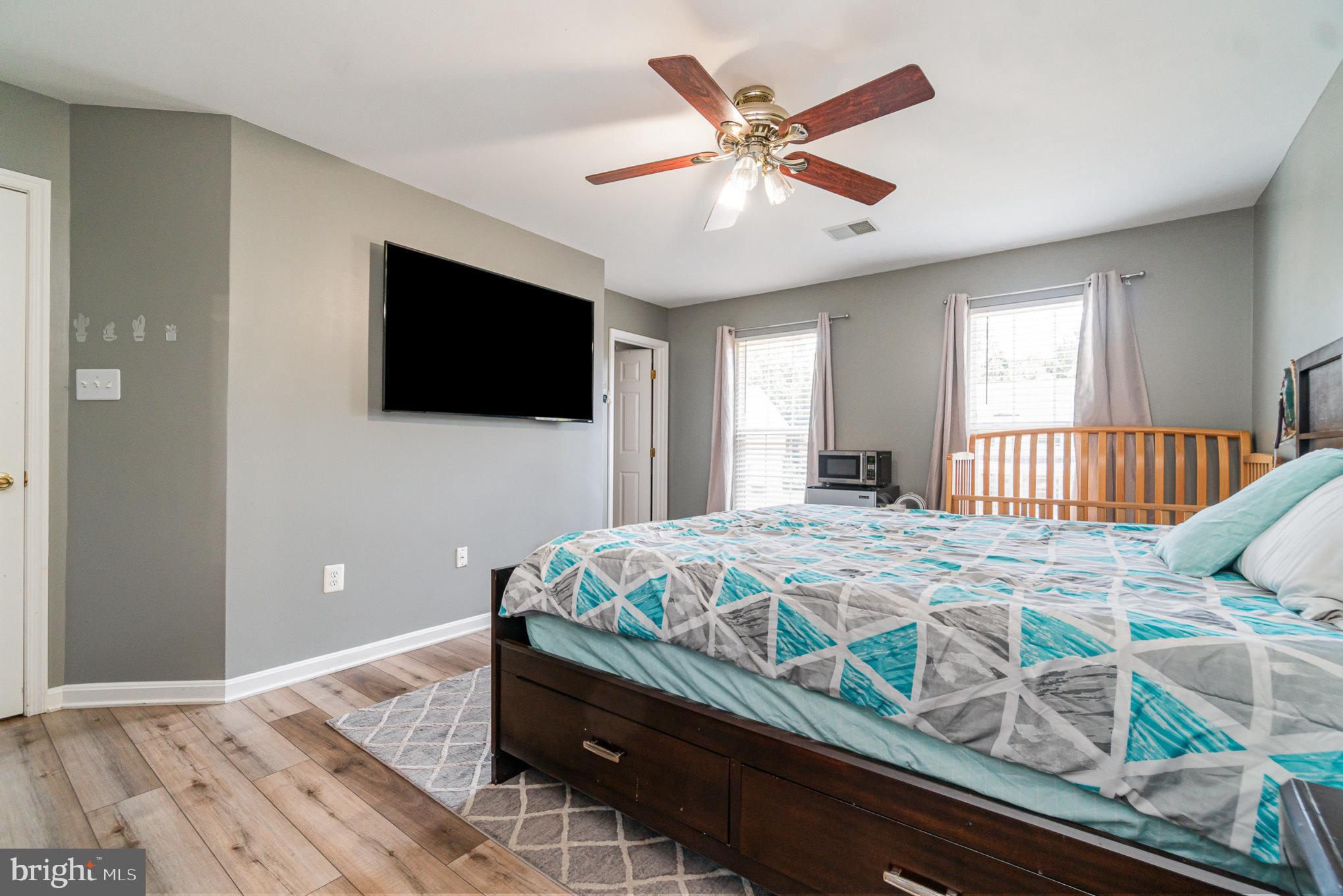 WAYSIDE VILLAGE - Residential