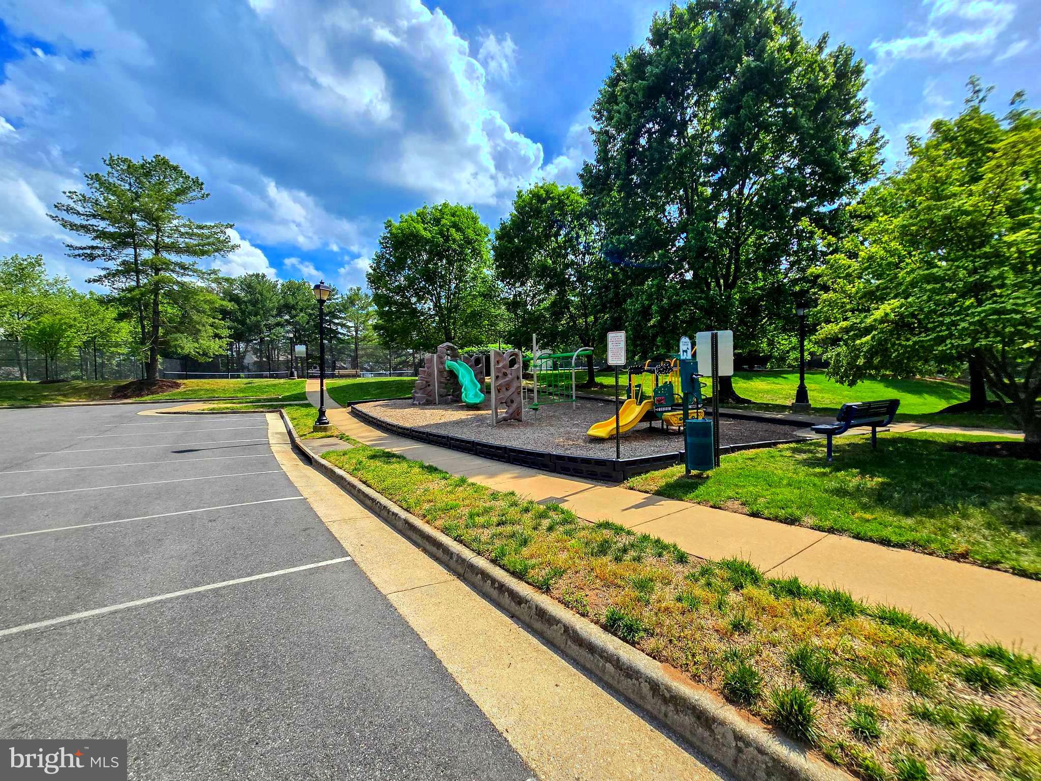 WAYSIDE VILLAGE - Residential