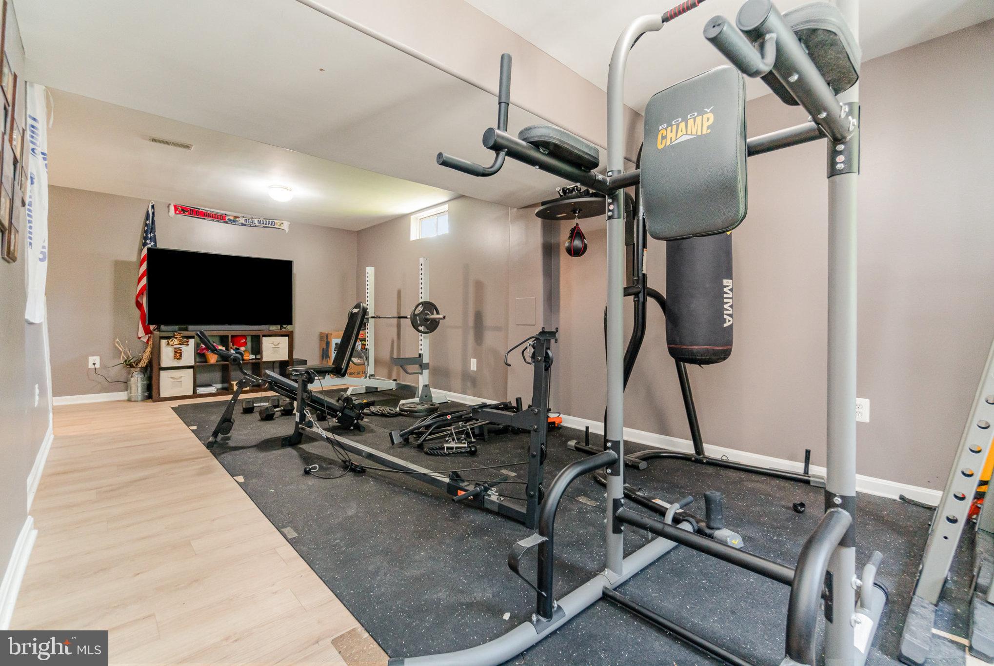 WAYSIDE VILLAGE - Residential