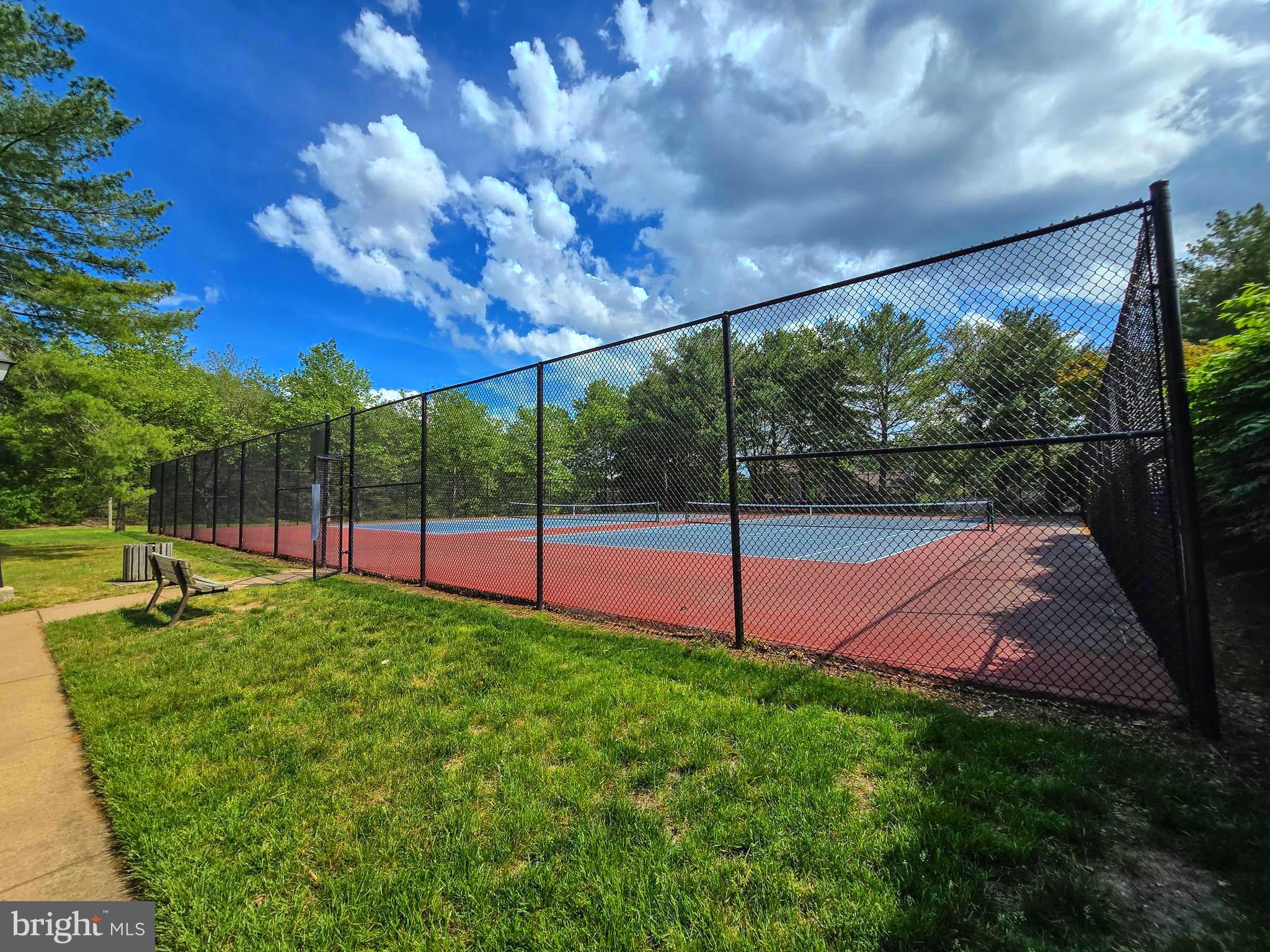 WAYSIDE VILLAGE - Residential