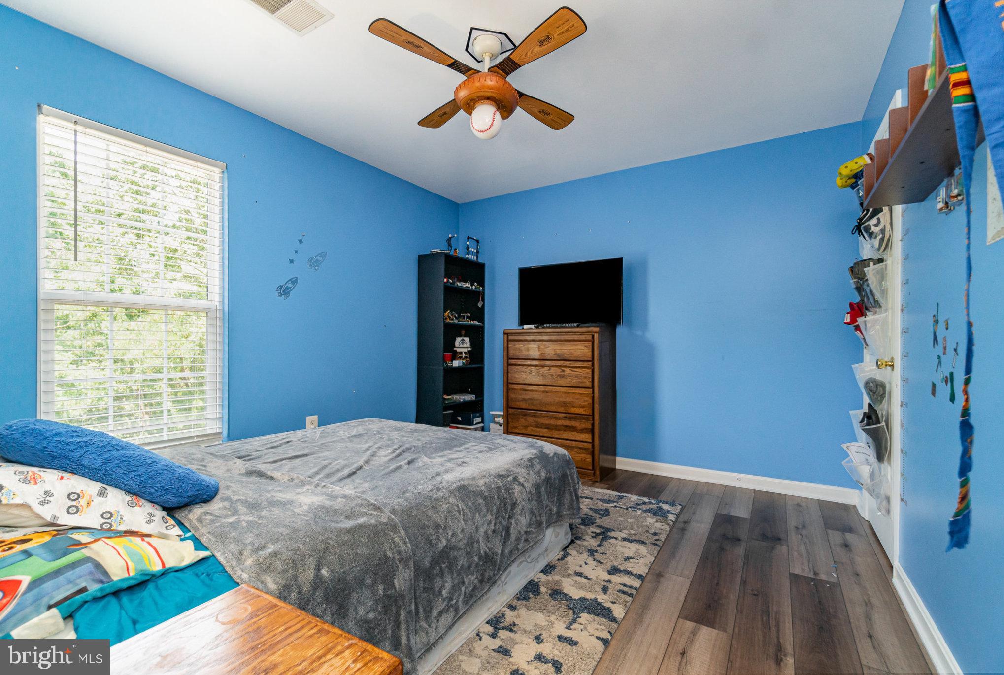 WAYSIDE VILLAGE - Residential