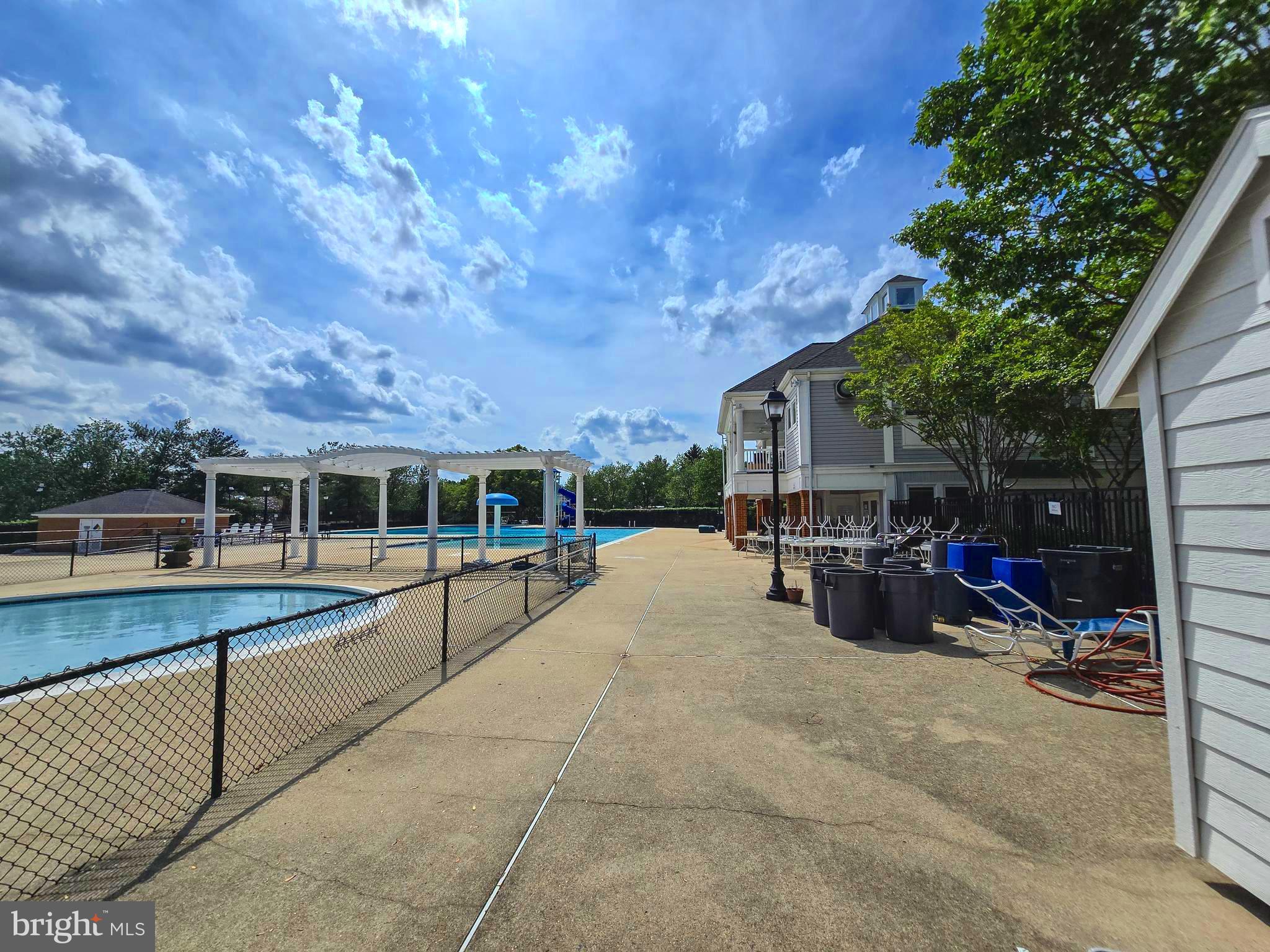 WAYSIDE VILLAGE - Residential